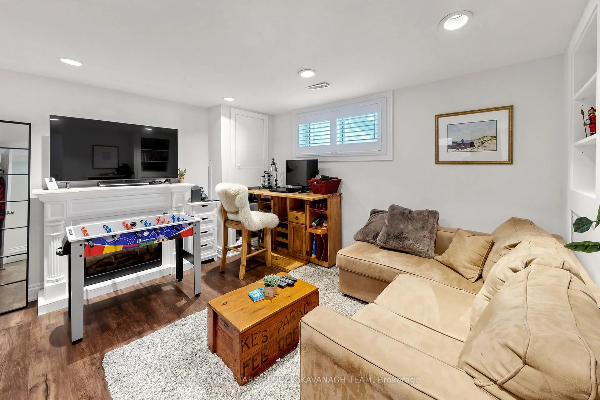 Photo 14 of 65 Wootten Way N, Markham, Markham Village — HOMEH