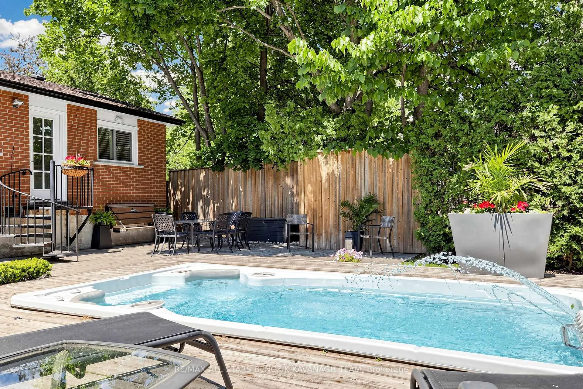 Photo 21 of 65 Wootten Way N, Markham, Markham Village — HOMEH