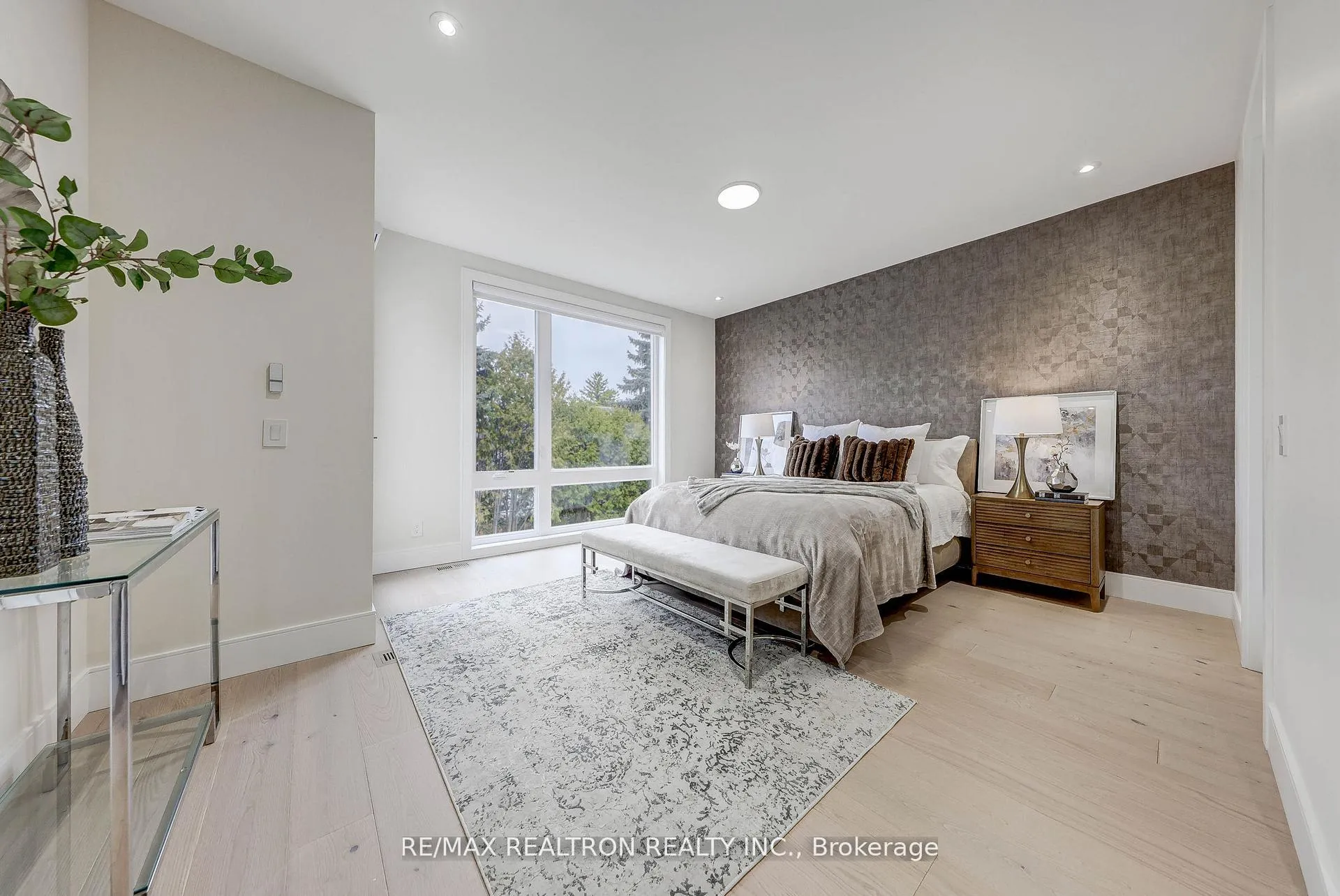 Photo 17 of 496 Melrose Avenue, Toronto, Bedford Park-Nortown — HOMEH