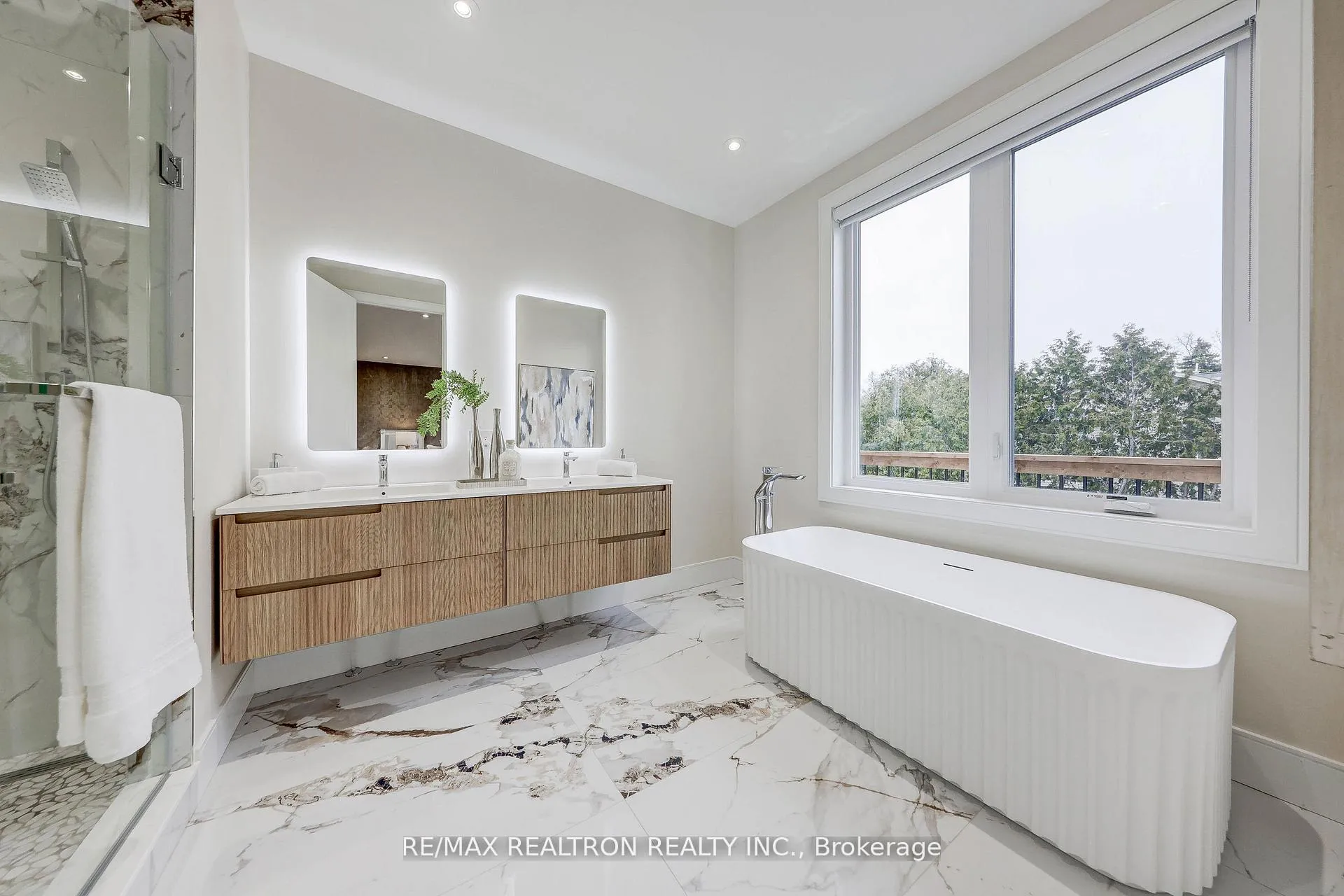 Photo 18 of 496 Melrose Avenue, Toronto, Bedford Park-Nortown — HOMEH