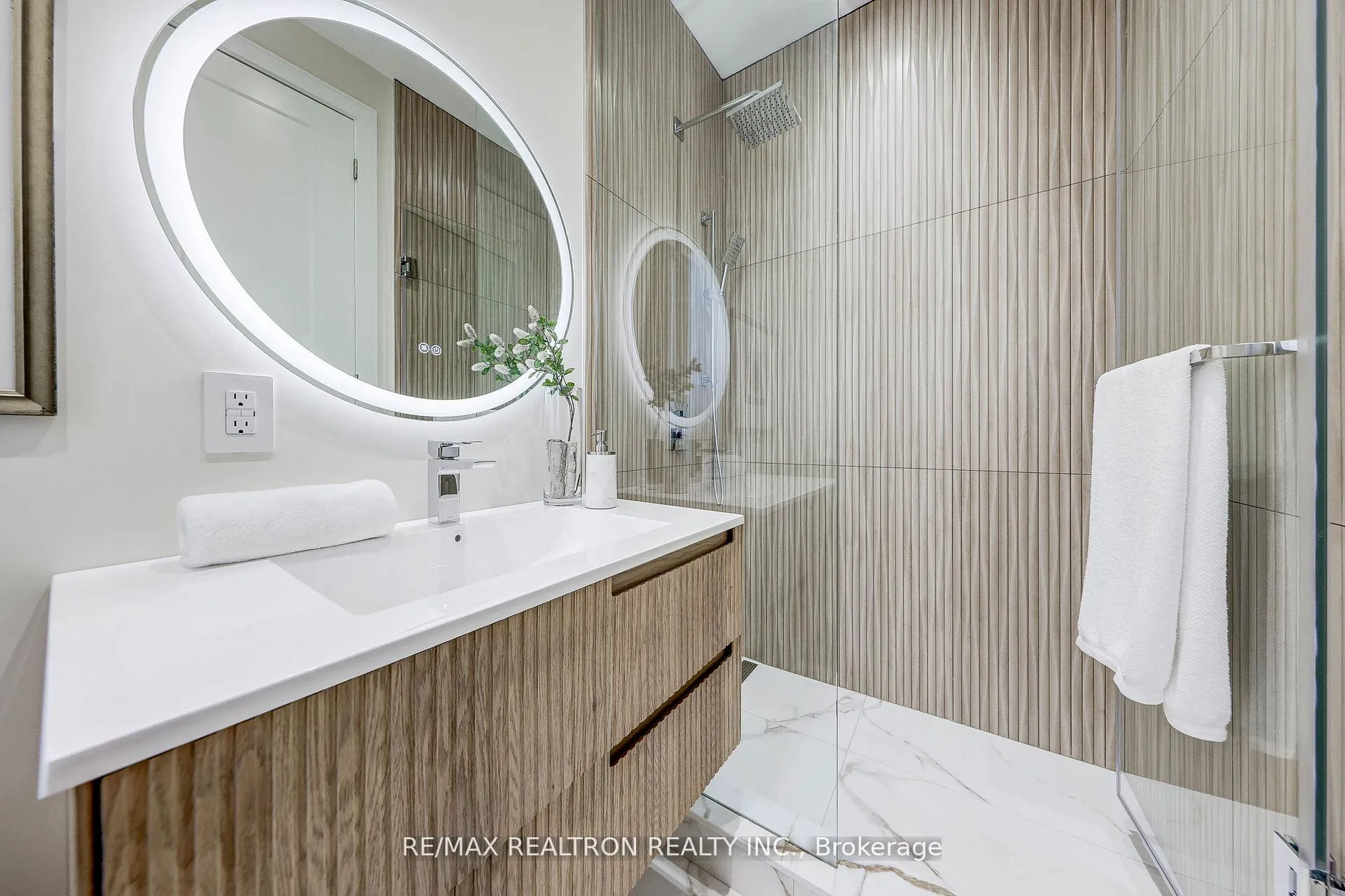 Photo 22 of 496 Melrose Avenue, Toronto, Bedford Park-Nortown — HOMEH