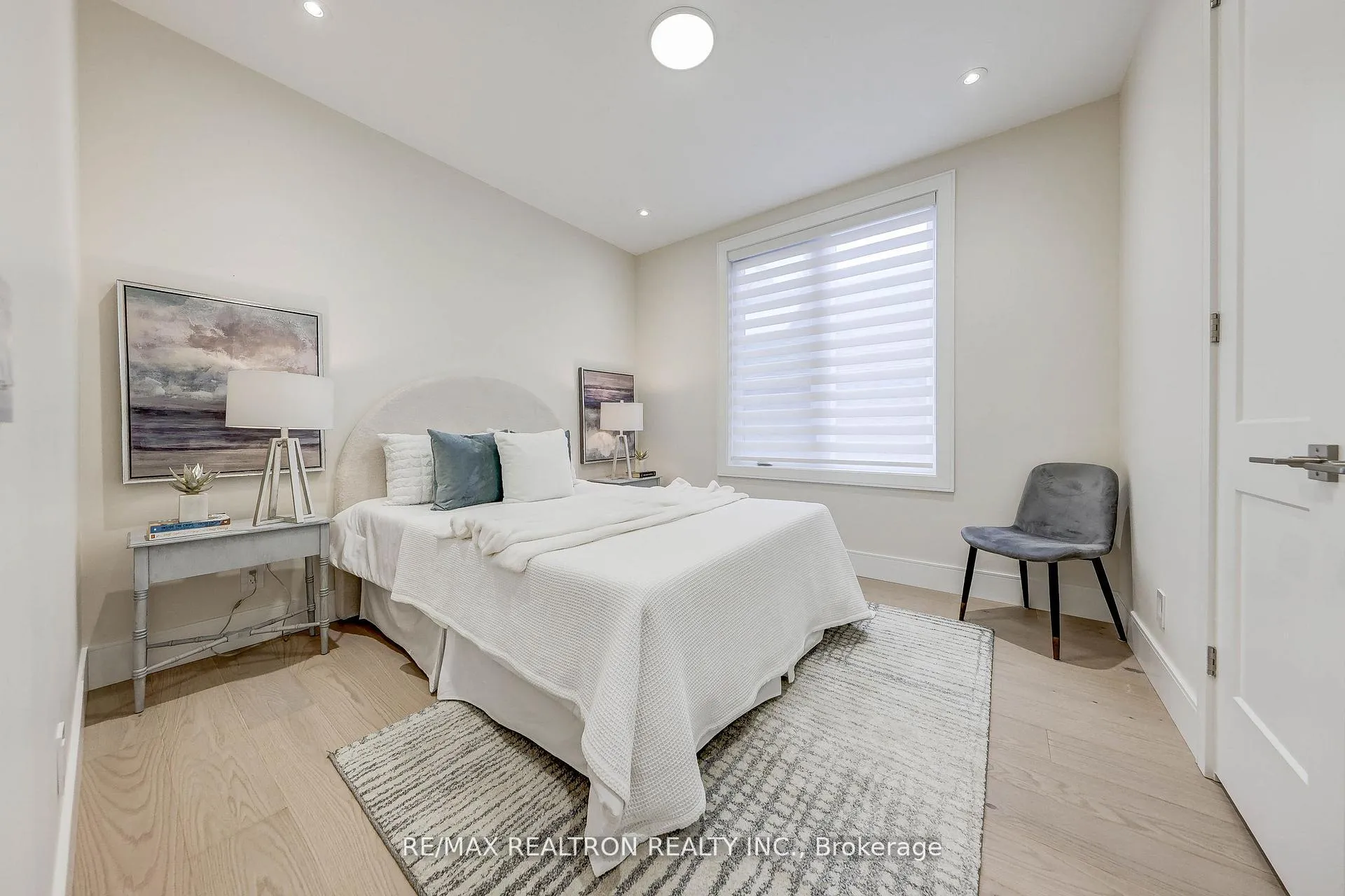 Photo 24 of 496 Melrose Avenue, Toronto, Bedford Park-Nortown — HOMEH