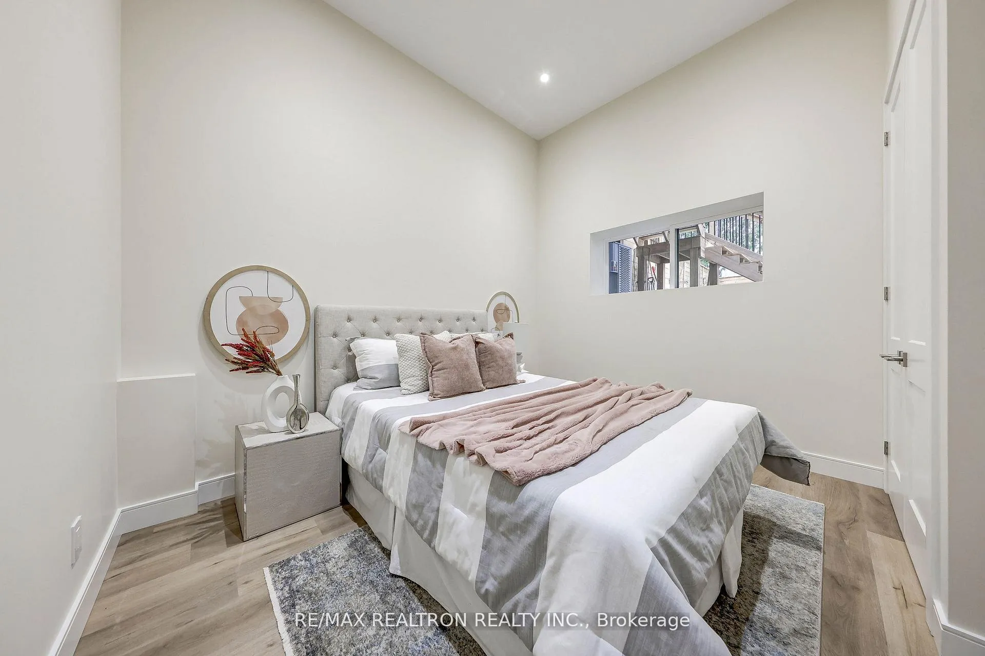 Photo 30 of 496 Melrose Avenue, Toronto, Bedford Park-Nortown — HOMEH