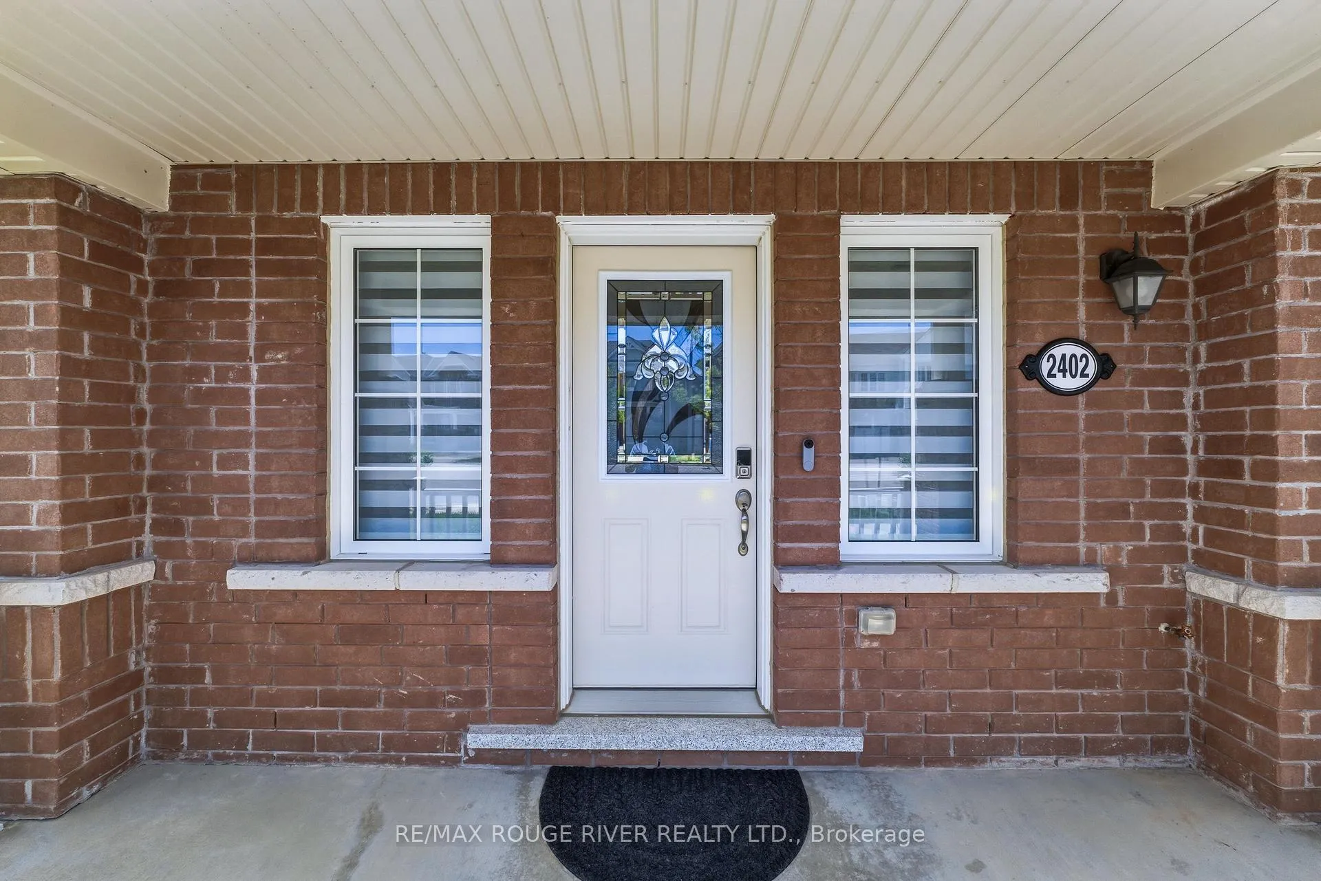 Photo 4 of 2402 Fall Harvest Crescent, Pickering, Rural Pickering — HOMEH