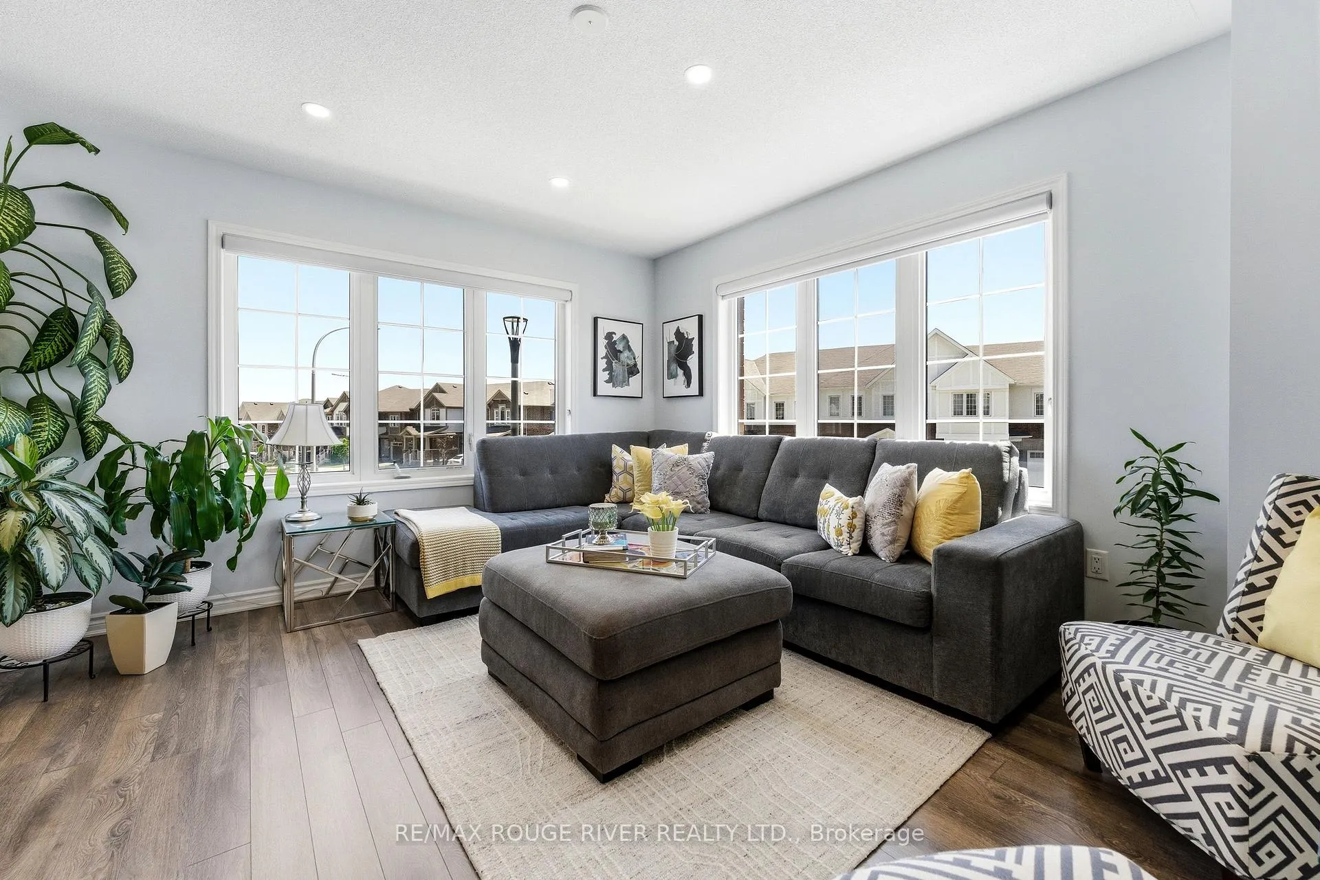 Photo 11 of 2402 Fall Harvest Crescent, Pickering, Rural Pickering — HOMEH