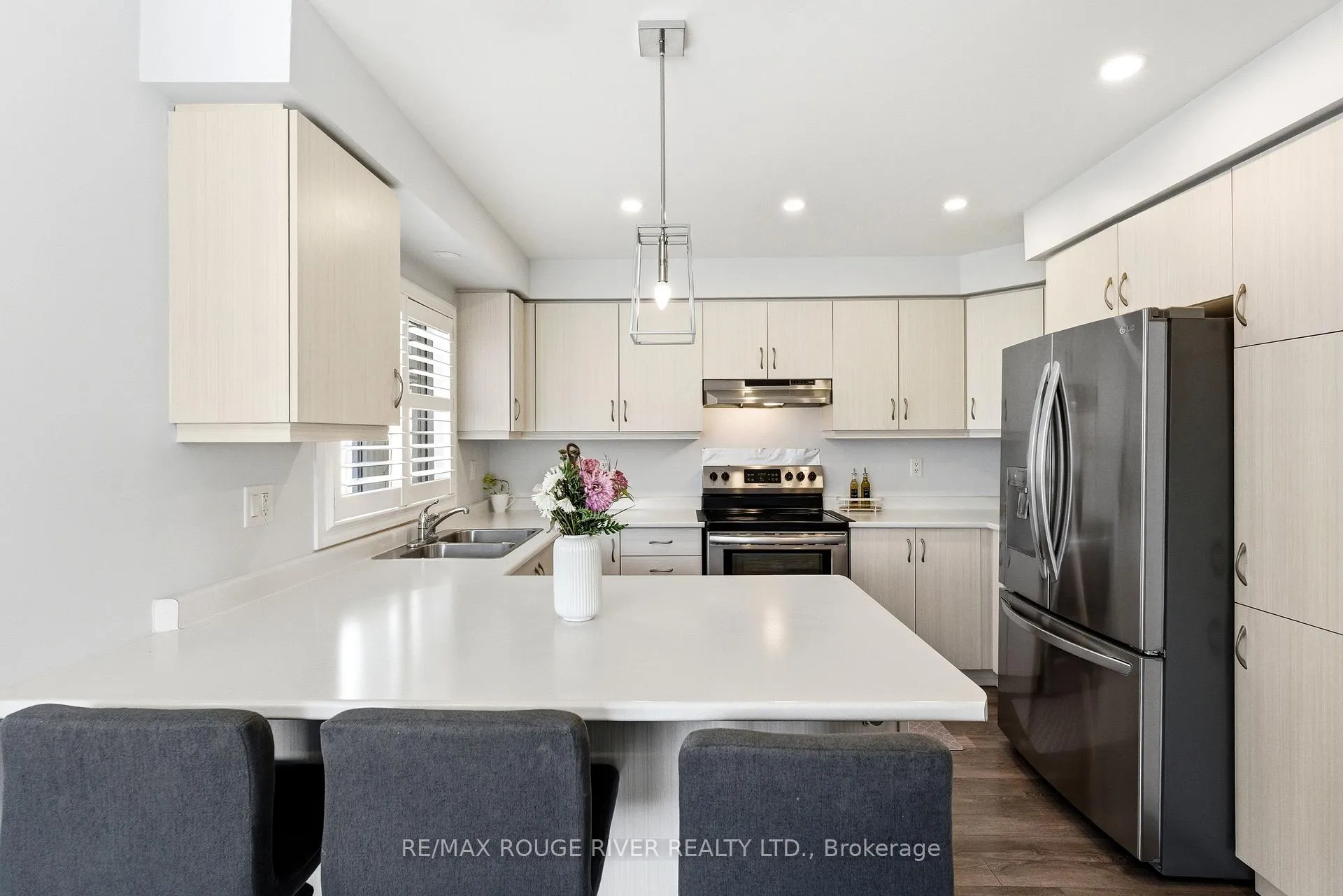 Photo 18 of 2402 Fall Harvest Crescent, Pickering, Rural Pickering — HOMEH