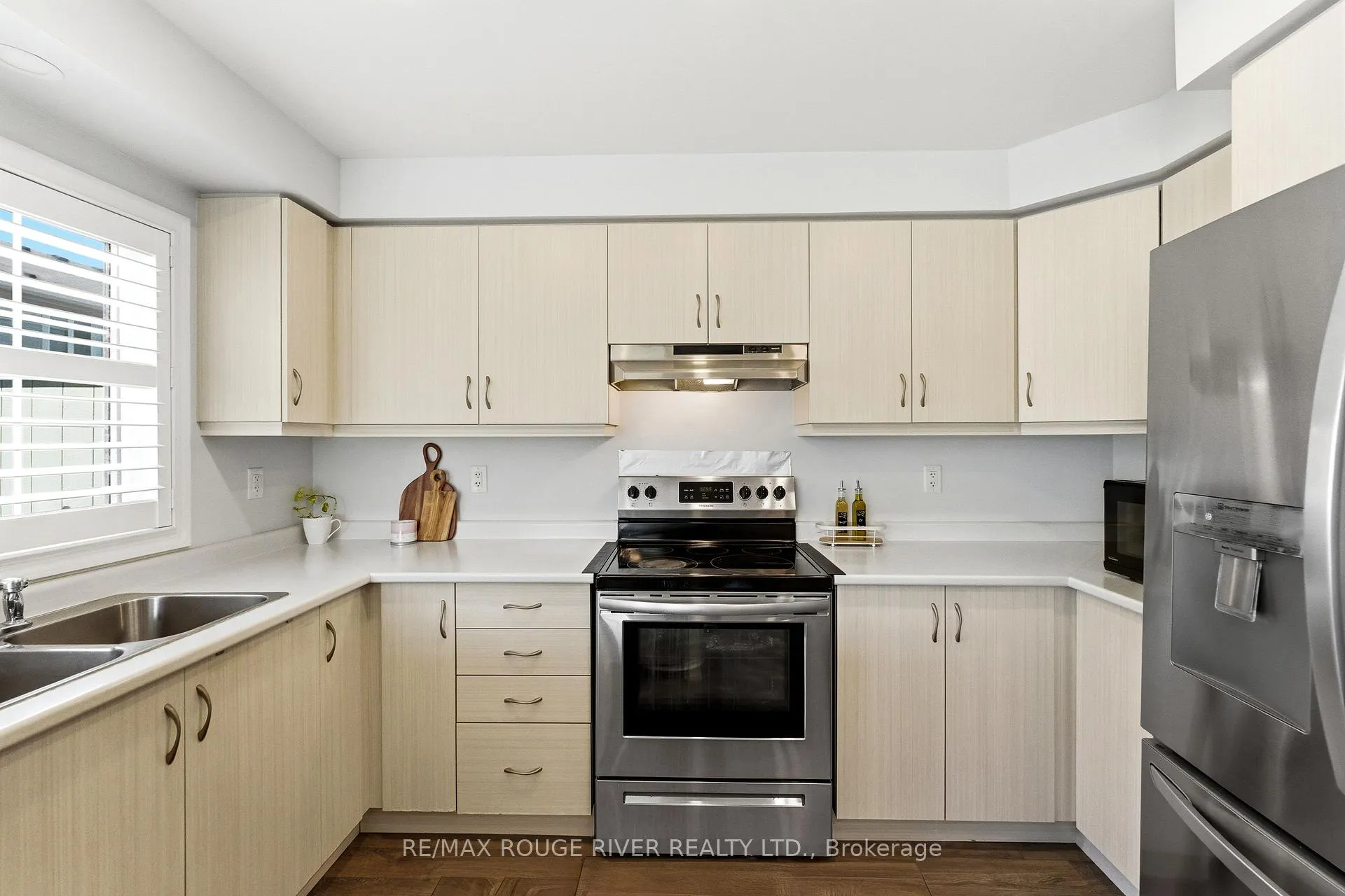 Photo 19 of 2402 Fall Harvest Crescent, Pickering, Rural Pickering — HOMEH