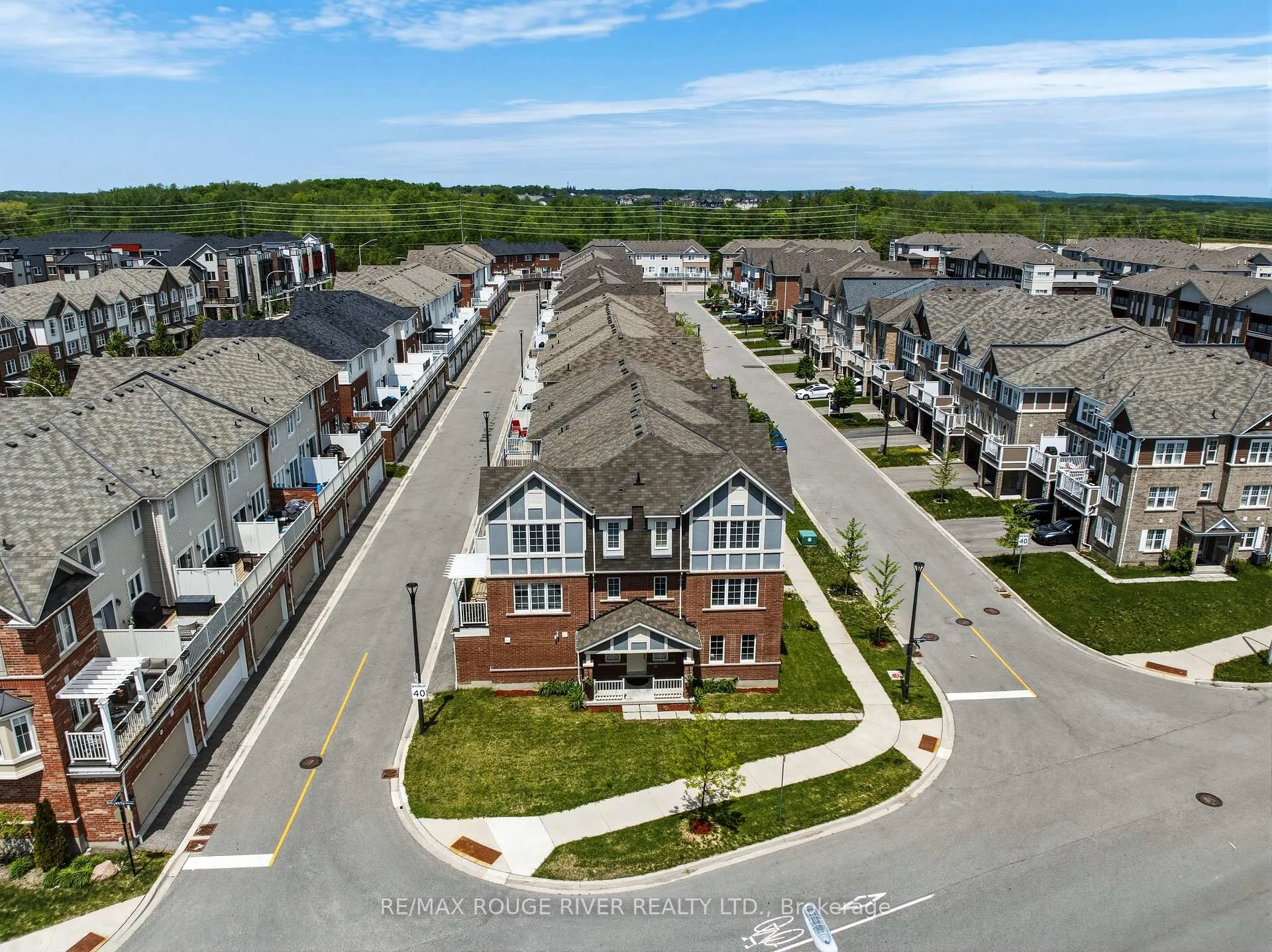Photo 39 of 2402 Fall Harvest Crescent, Pickering, Rural Pickering — HOMEH