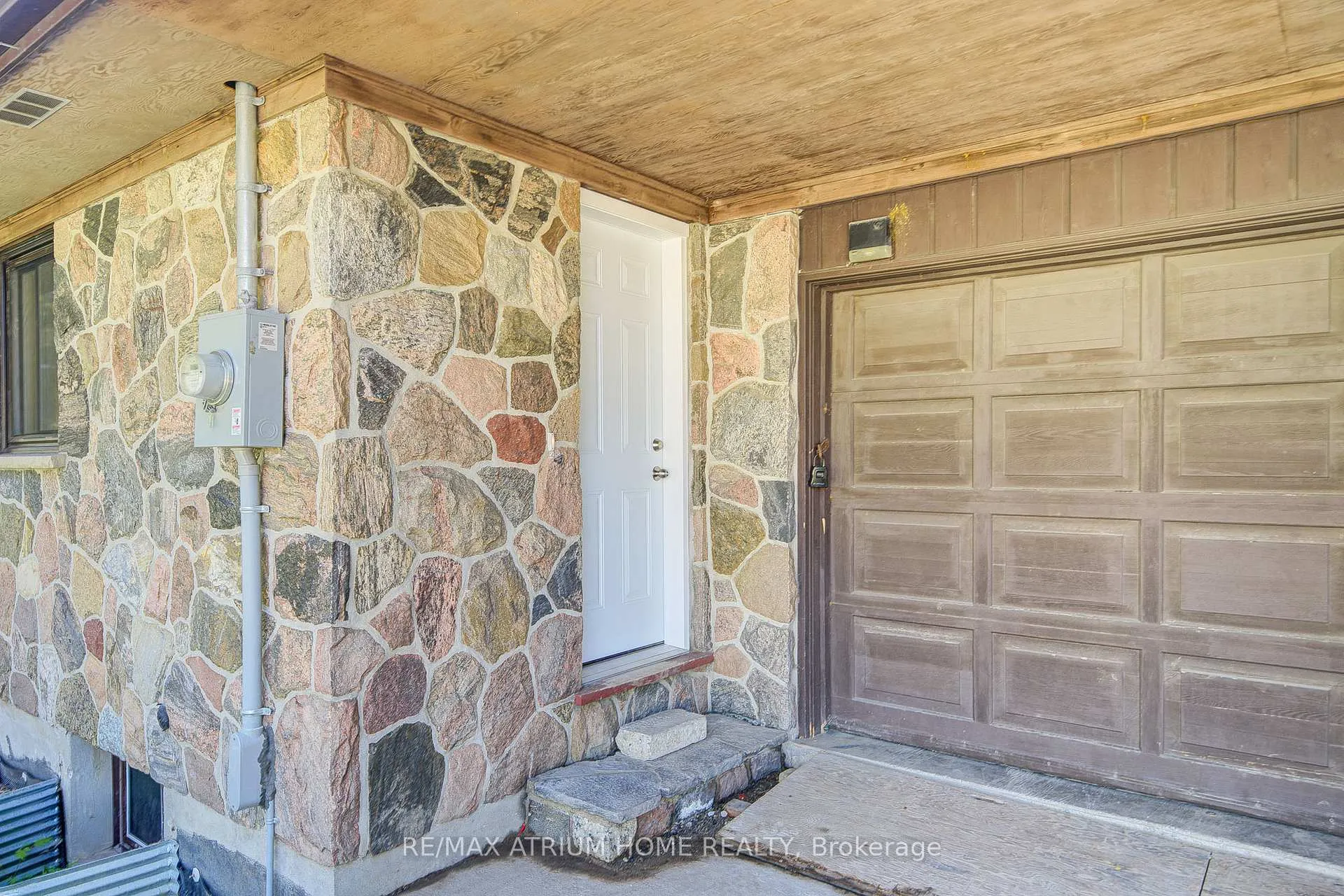 Photo 2 of 9963 Woodbine Avenue, Markham, Devil's Elbow — HOMEH