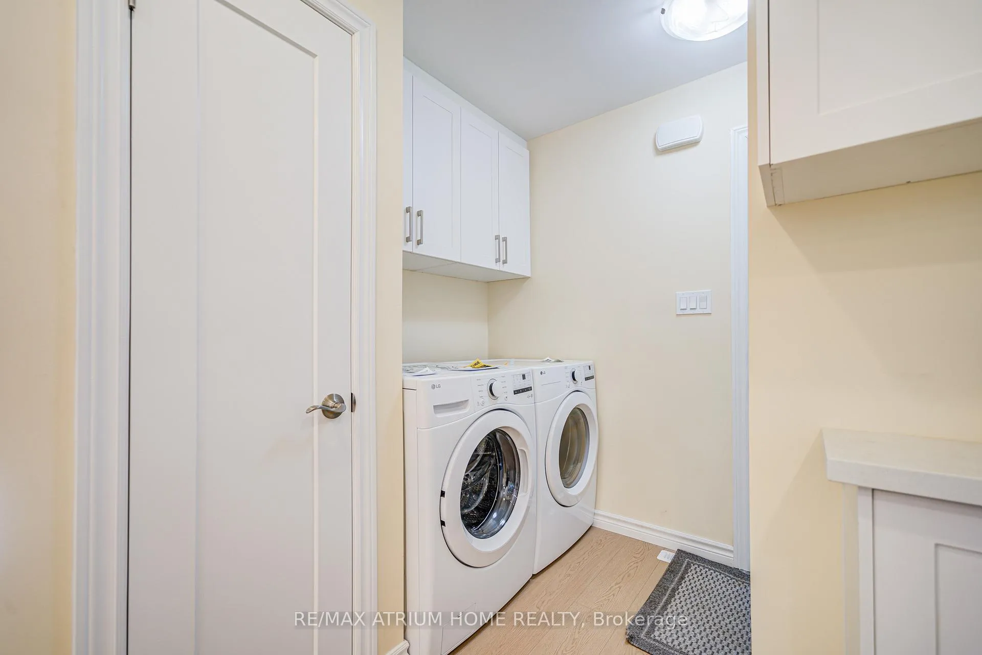 Photo 5 of 9963 Woodbine Avenue, Markham, Devil's Elbow — HOMEH