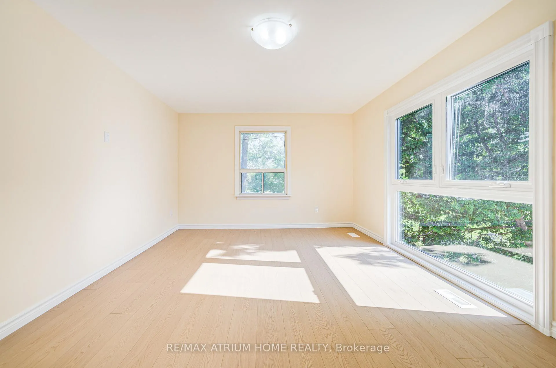 Photo 21 of 9963 Woodbine Avenue, Markham, Devil's Elbow — HOMEH