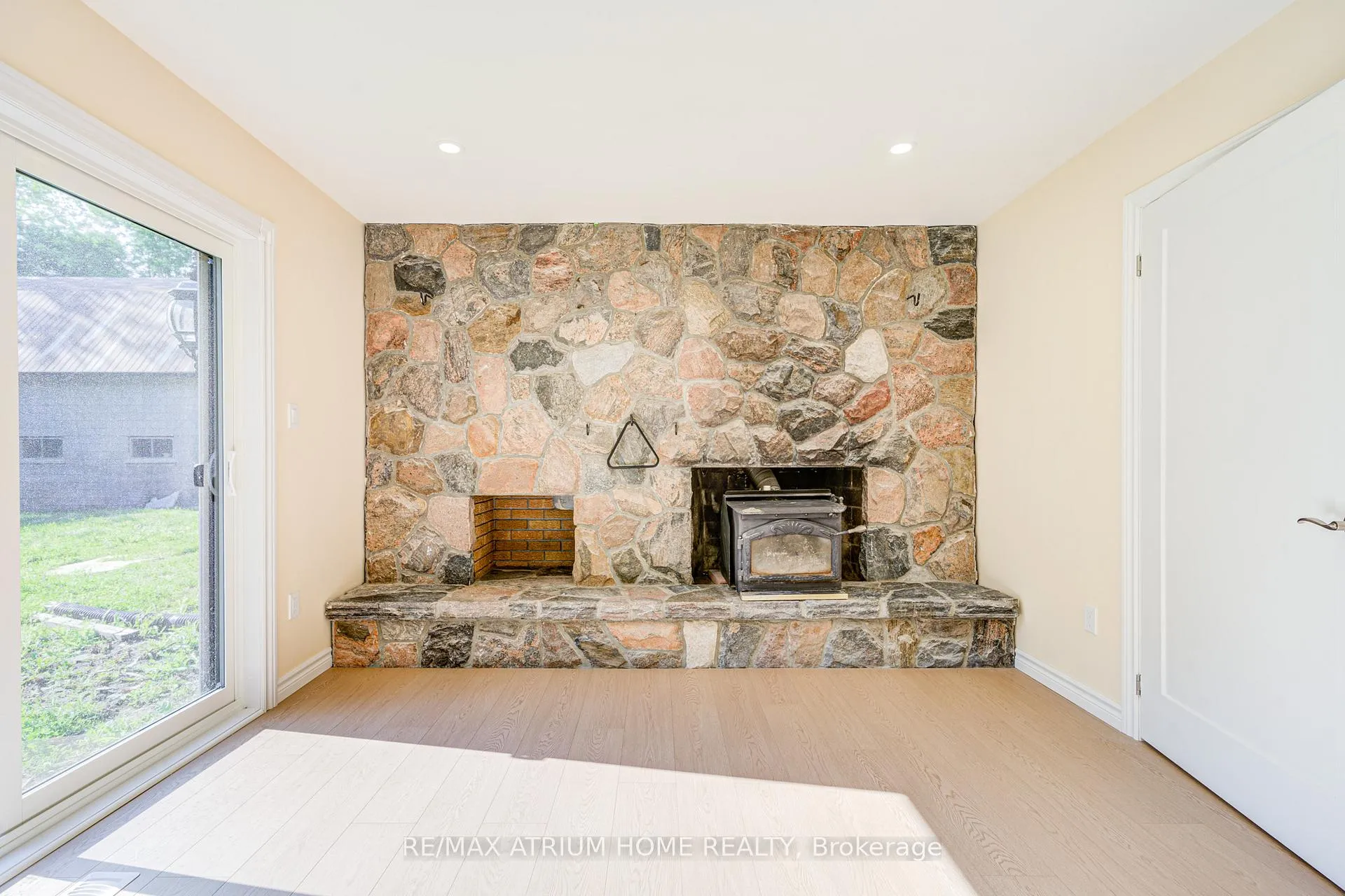 Photo 34 of 9963 Woodbine Avenue, Markham, Devil's Elbow — HOMEH