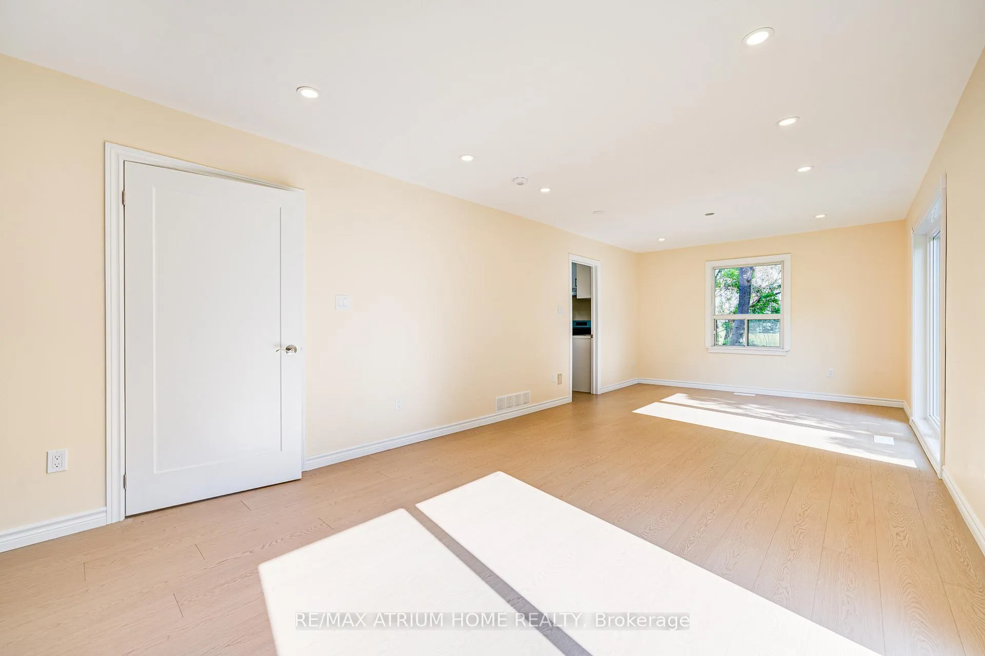 Photo 35 of 9963 Woodbine Avenue, Markham, Devil's Elbow — HOMEH