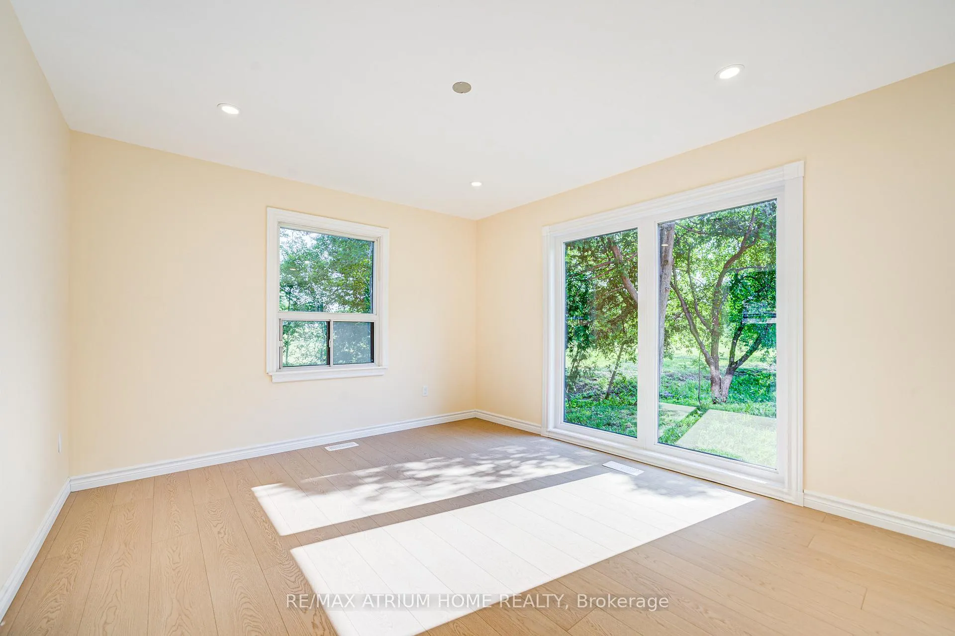 Photo 36 of 9963 Woodbine Avenue, Markham, Devil's Elbow — HOMEH