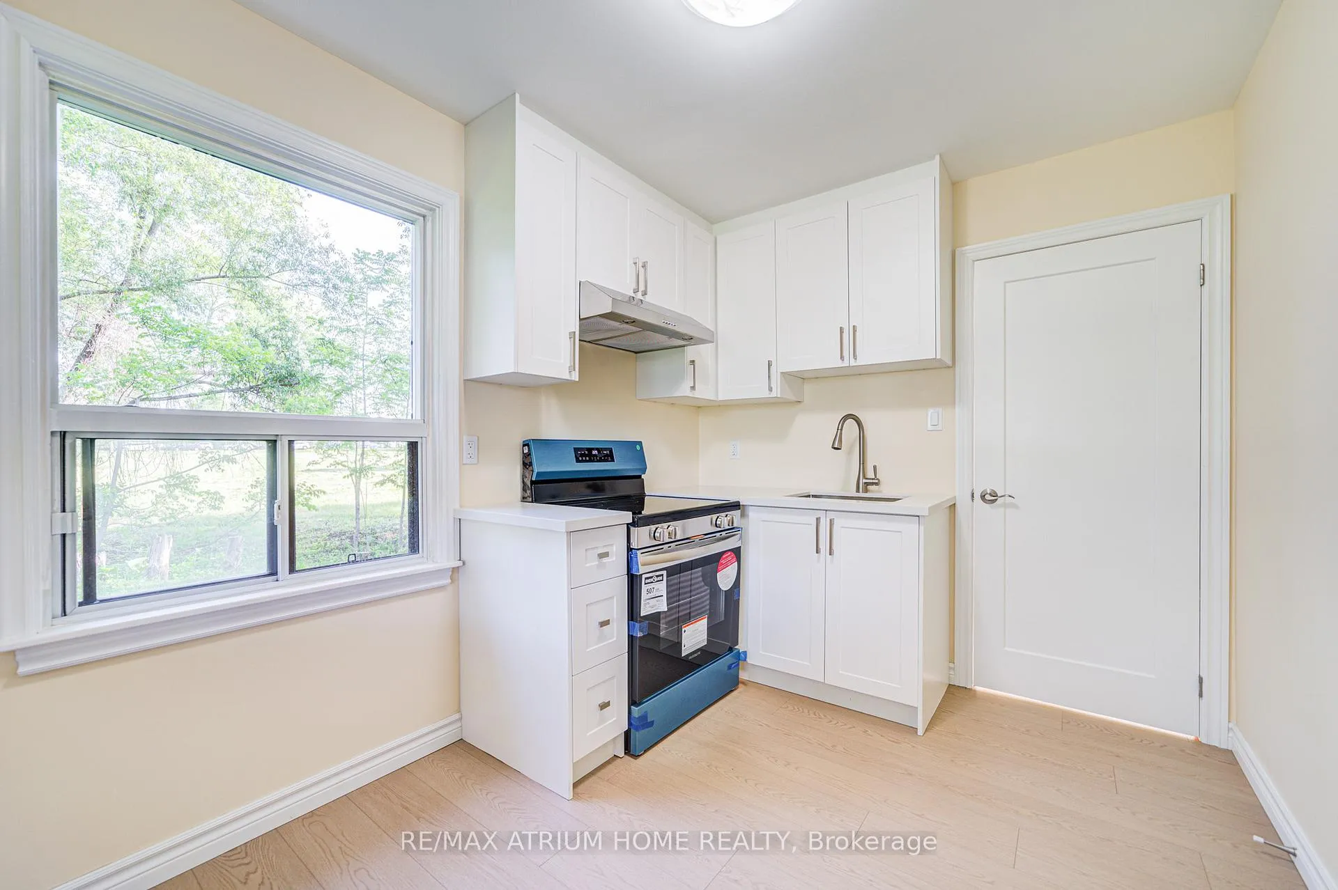 Photo 40 of 9963 Woodbine Avenue, Markham, Devil's Elbow — HOMEH