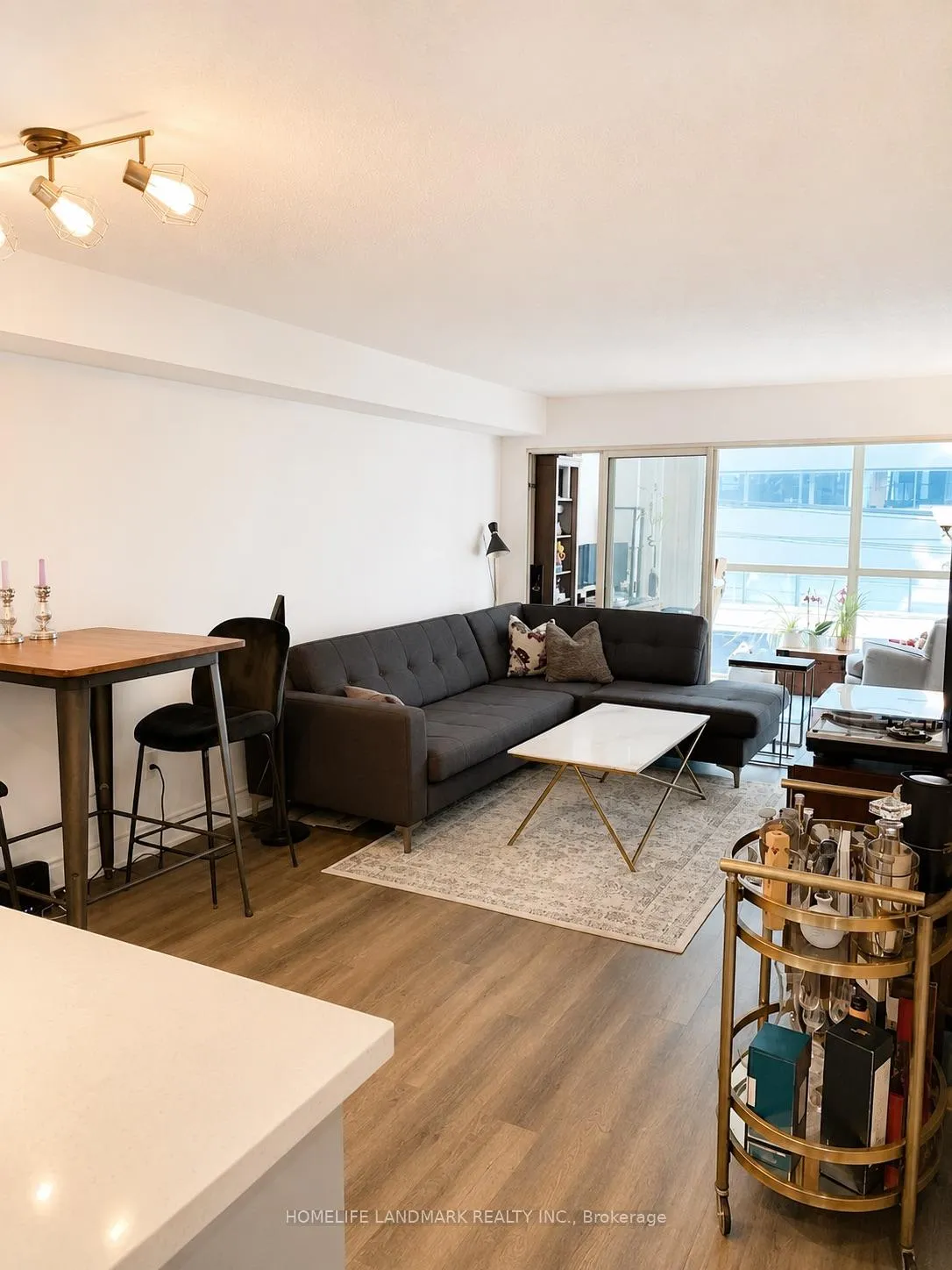 Photo 3 of Unit 412, 705 King Street, Toronto, Niagara — HOMEH