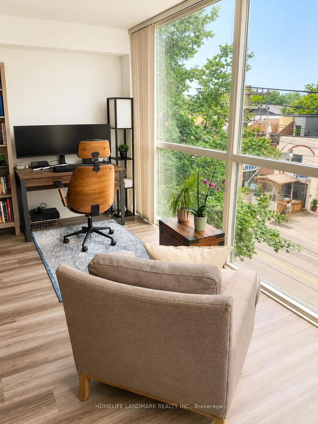 Photo 4 of Unit 412, 705 King Street, Toronto, Niagara — HOMEH