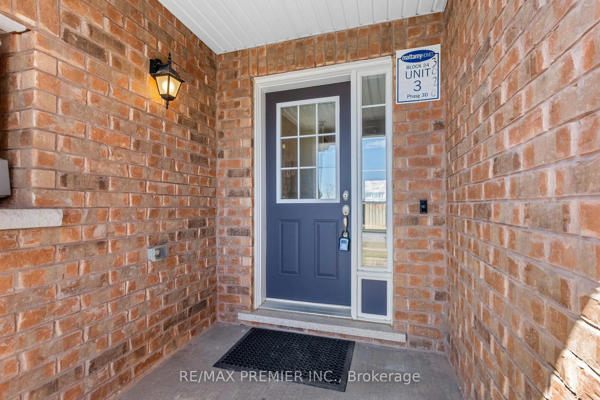 Photo 7 of 57 Baycliffe Crescent, Brampton, Northwest Brampton — HOMEH