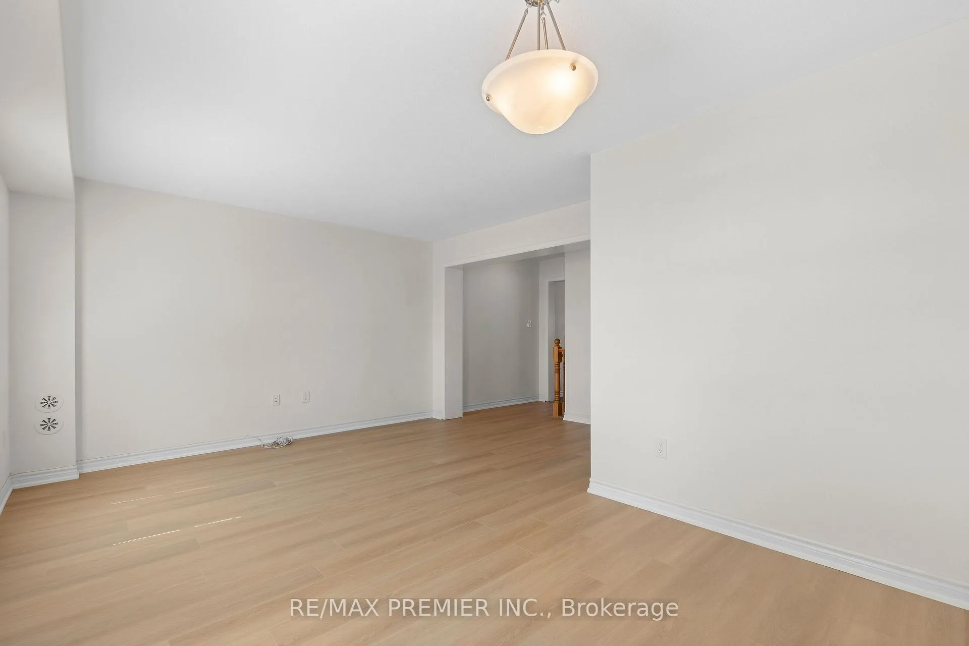 Photo 18 of 57 Baycliffe Crescent, Brampton, Northwest Brampton — HOMEH