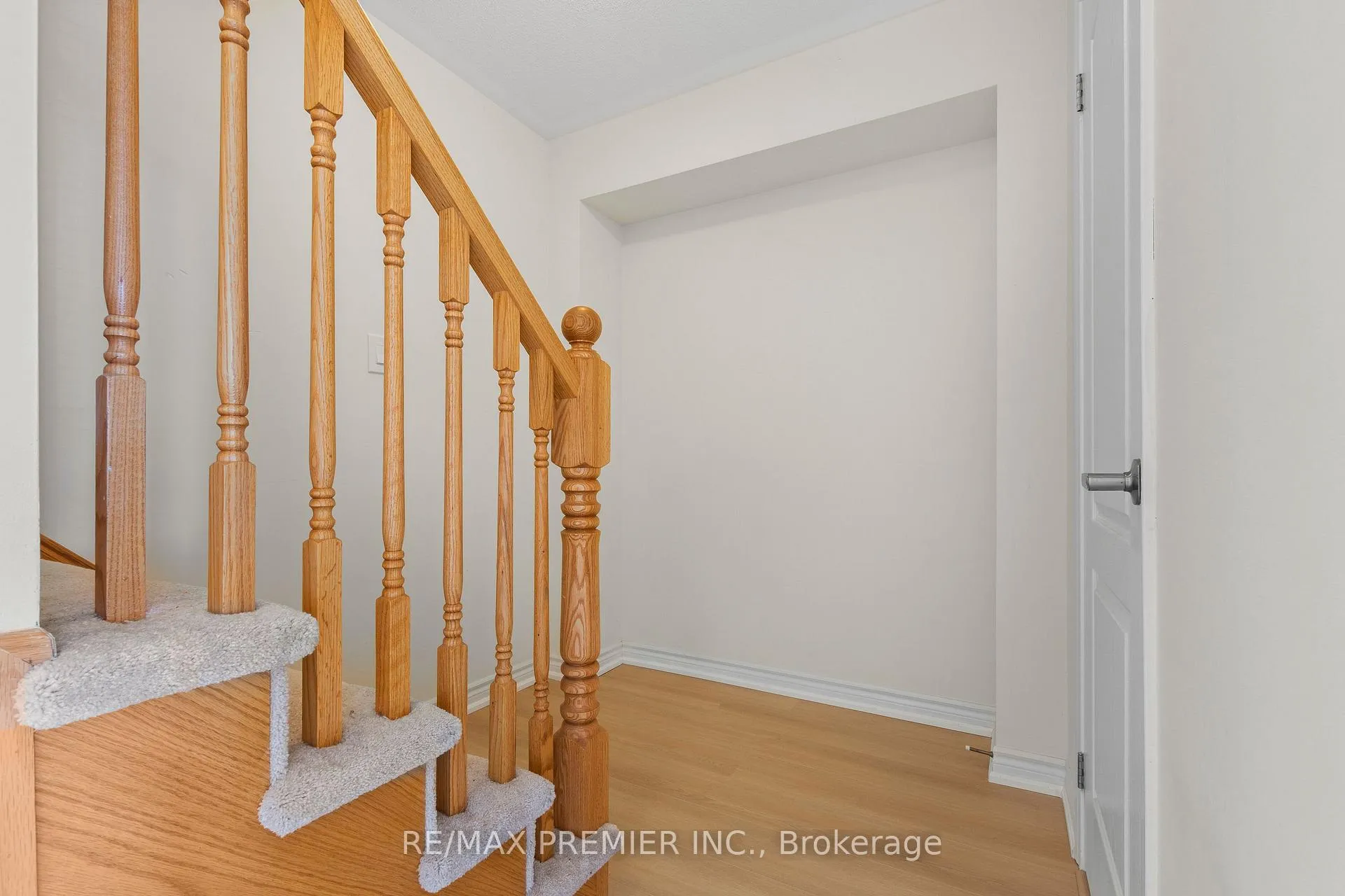 Photo 26 of 57 Baycliffe Crescent, Brampton, Northwest Brampton — HOMEH