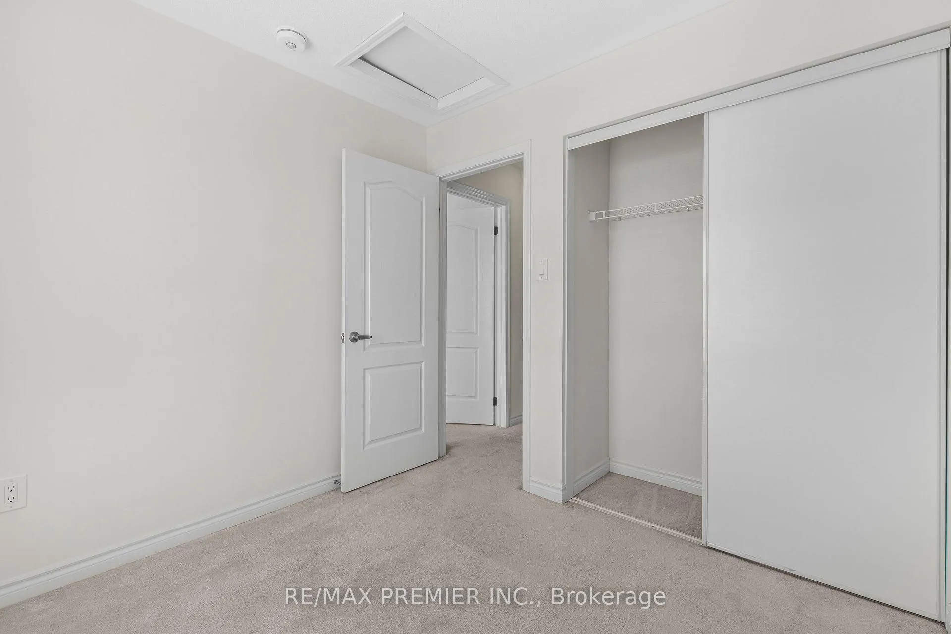 Photo 37 of 57 Baycliffe Crescent, Brampton, Northwest Brampton — HOMEH