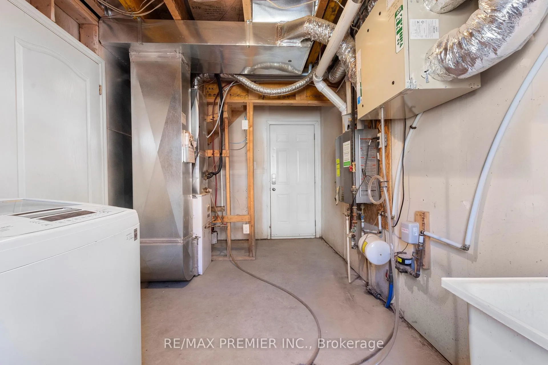 Photo 43 of 57 Baycliffe Crescent, Brampton, Northwest Brampton — HOMEH