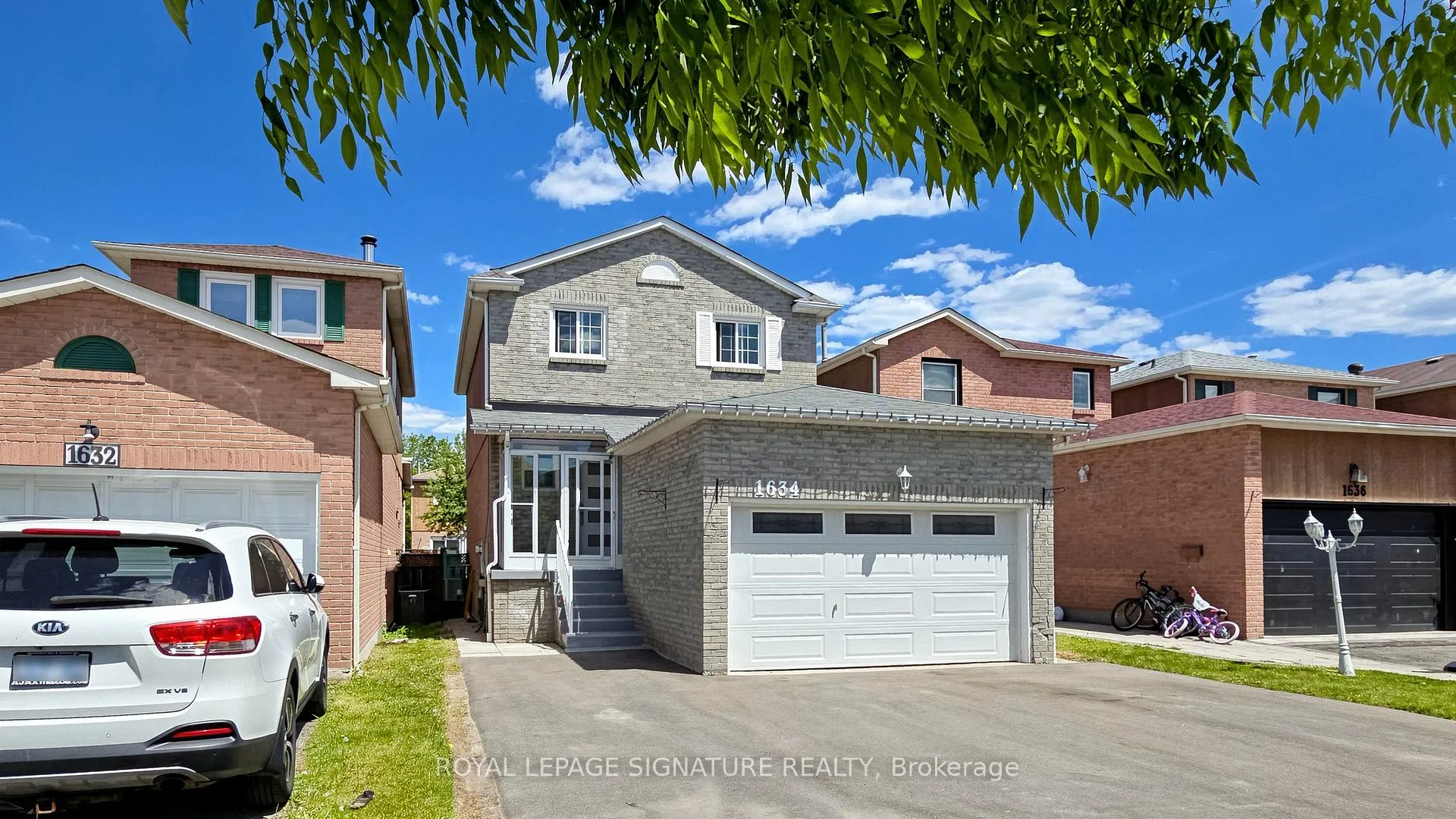 Photo 2 of Unit Main, 1634 Fairfield Crescent, Pickering, Village East — HOMEH