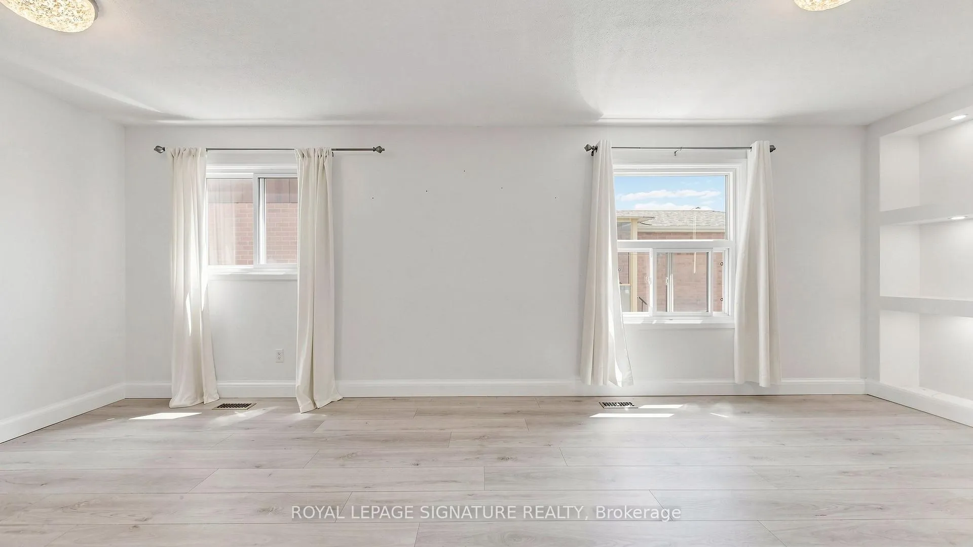Photo 7 of Unit Main, 1634 Fairfield Crescent, Pickering, Village East — HOMEH