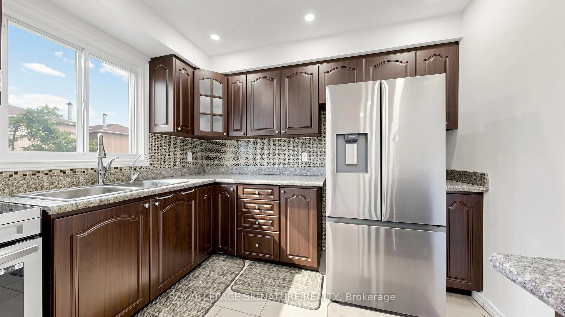 Photo 10 of Unit Main, 1634 Fairfield Crescent, Pickering, Village East — HOMEH