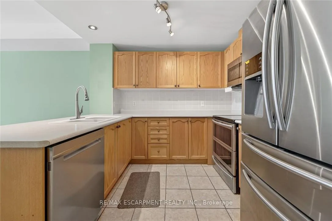 Photo 9 of Unit 312, 59 Critzia Drive, Hamilton, Twenty Place — HOMEH
