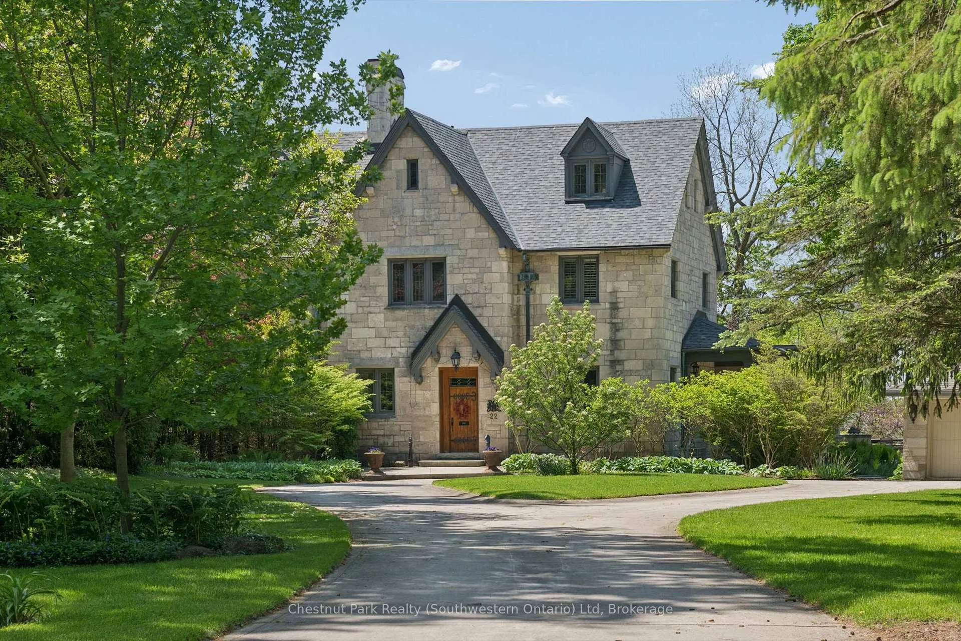 Photo 1 of 22 Stuart Street, Guelph, St. George's — HOMEH