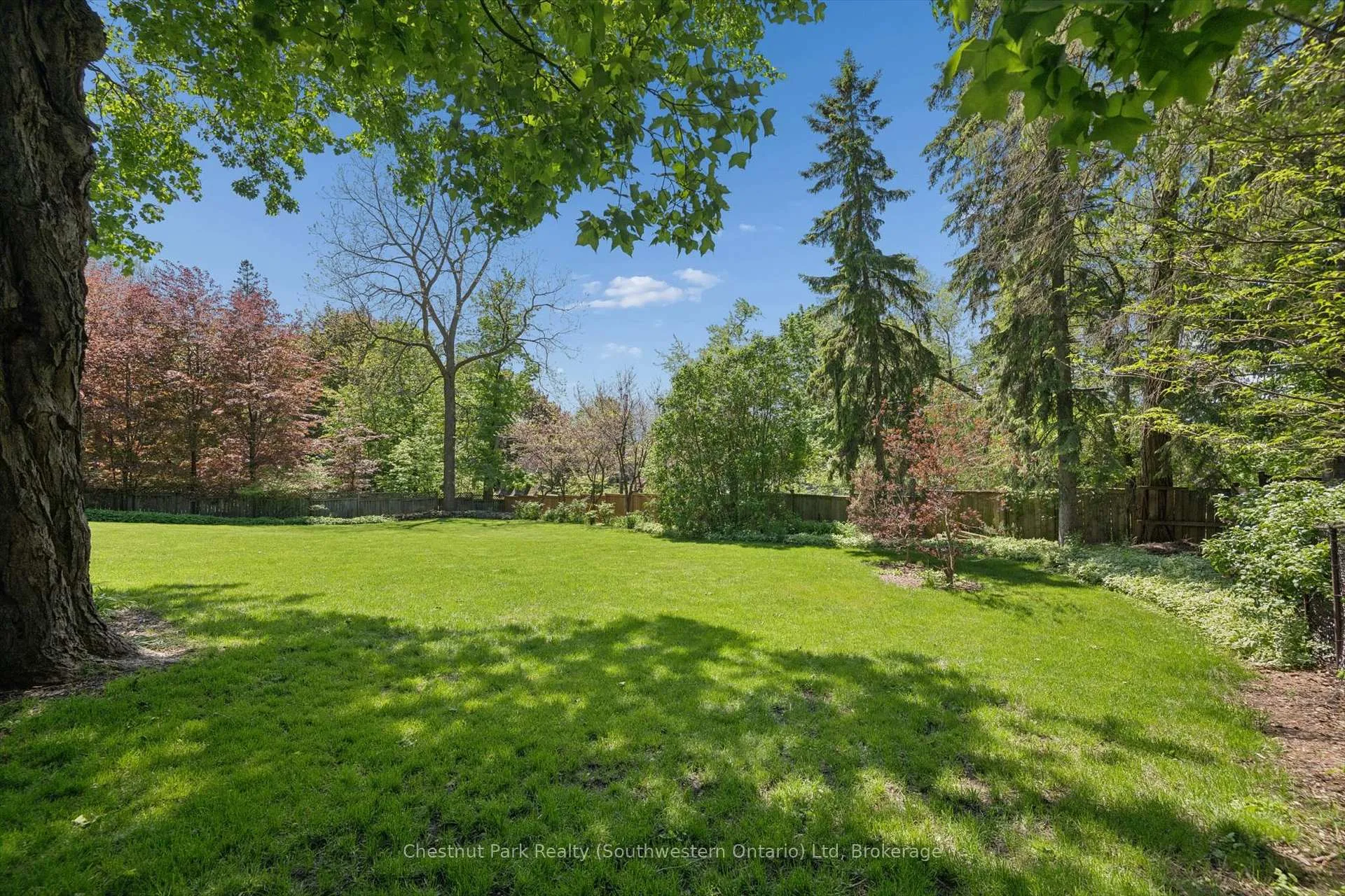 Photo 15 of 22 Stuart Street, Guelph, St. George's — HOMEH