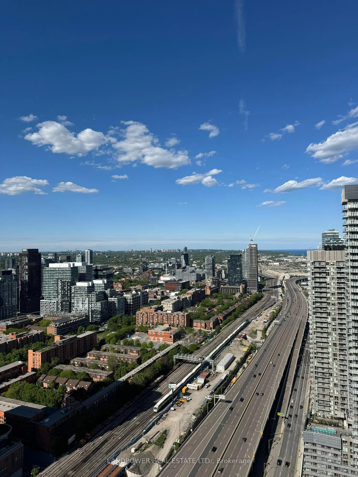 Photo 8 of Unit 4706, 55 Cooper Street, Toronto, Waterfront Communities — HOMEH