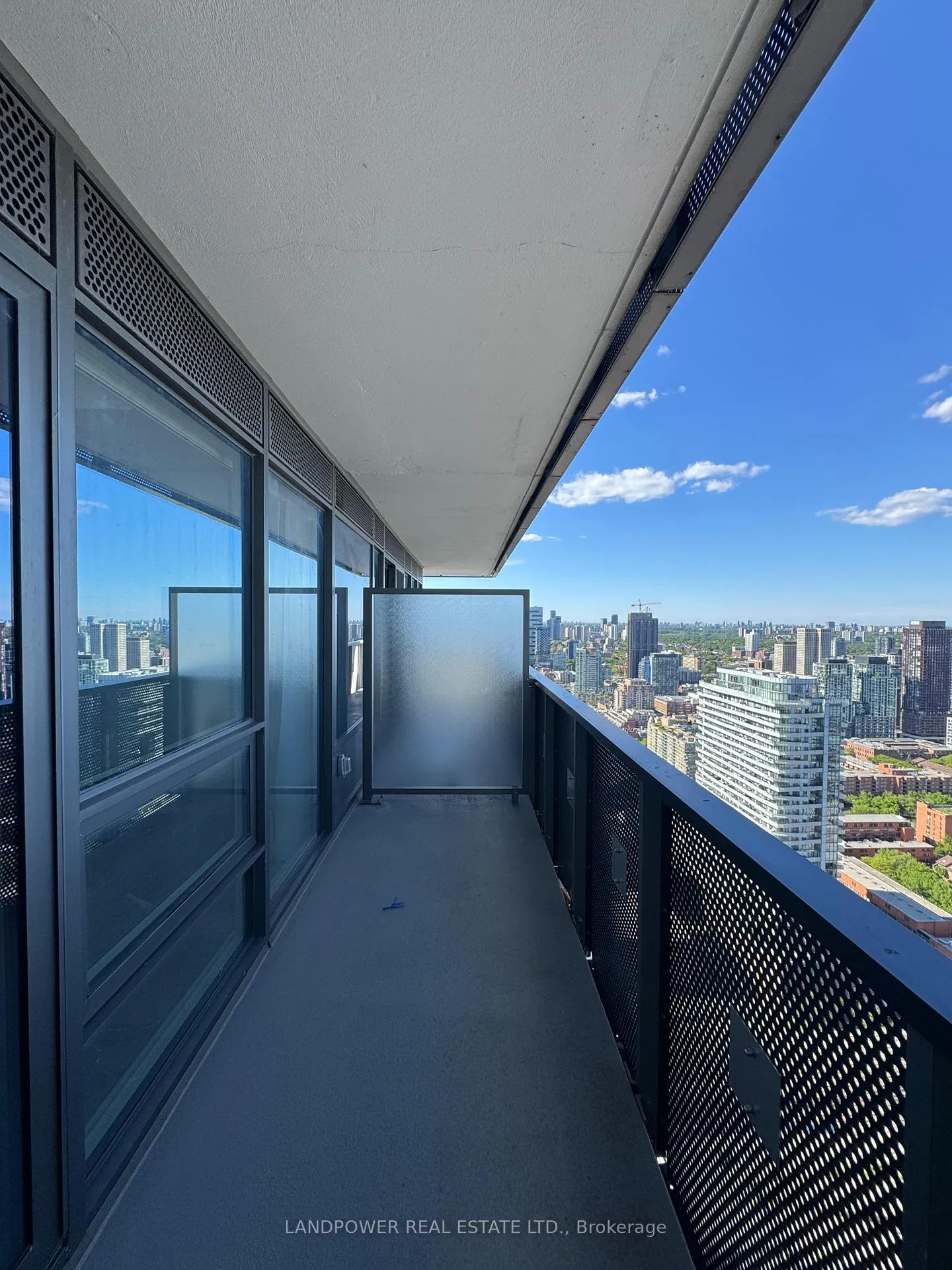 Photo 10 of Unit 4706, 55 Cooper Street, Toronto, Waterfront Communities — HOMEH