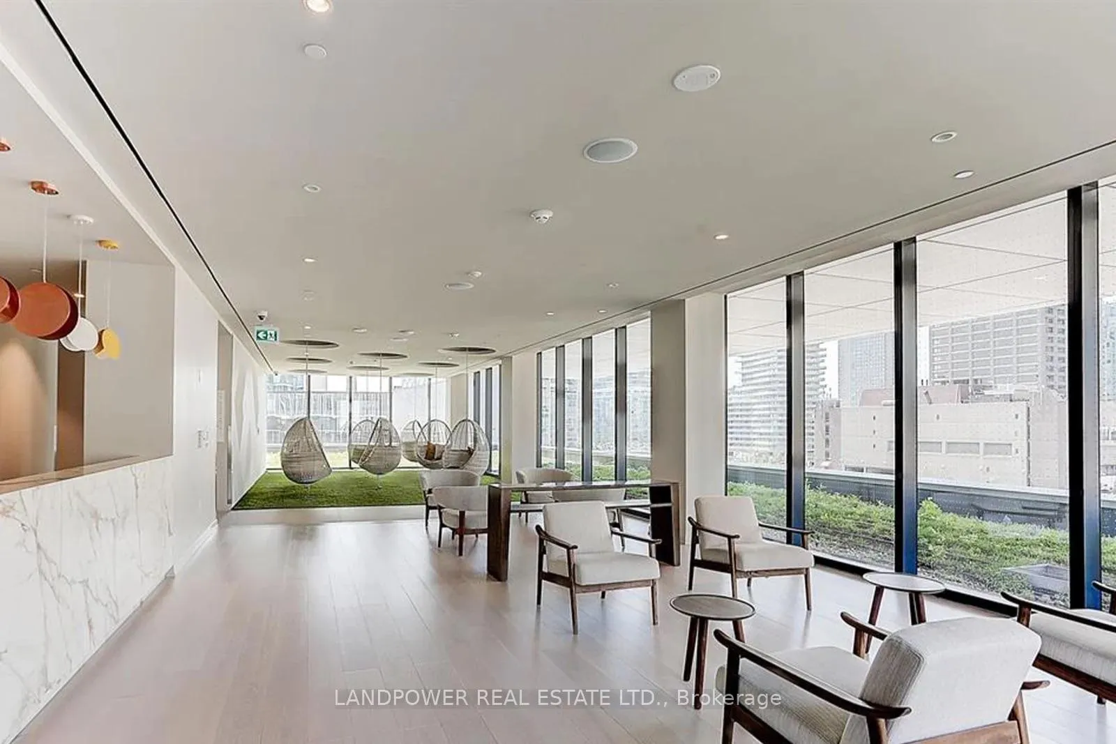 Photo 14 of Unit 4706, 55 Cooper Street, Toronto, Waterfront Communities — HOMEH