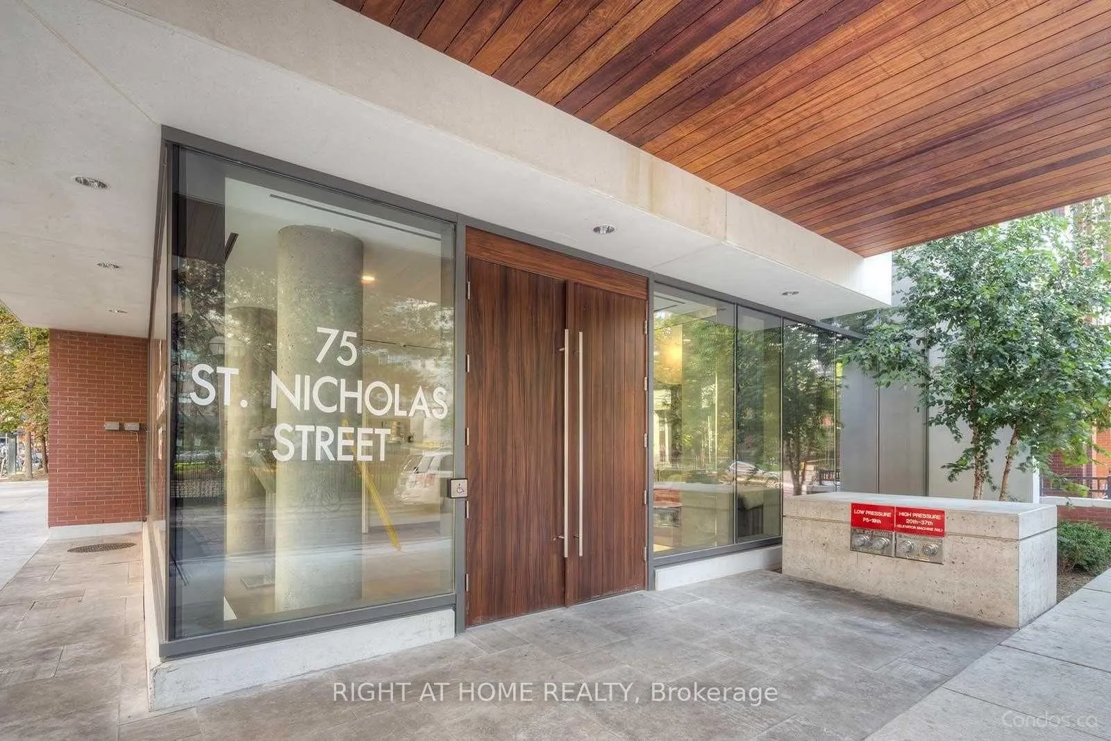 Photo 5 of Unit 1802, 75 St Nicholas Street, Toronto, Bay Street Corridor — HOMEH