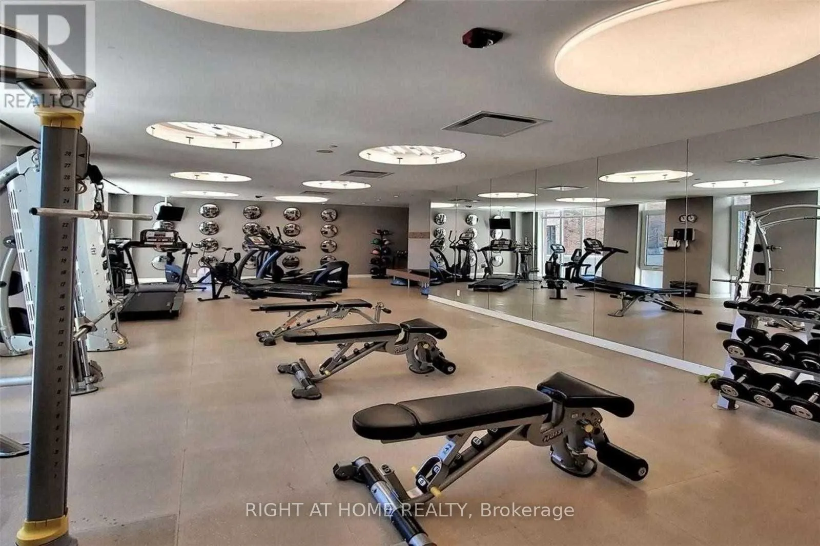Photo 6 of Unit 1802, 75 St Nicholas Street, Toronto, Bay Street Corridor — HOMEH
