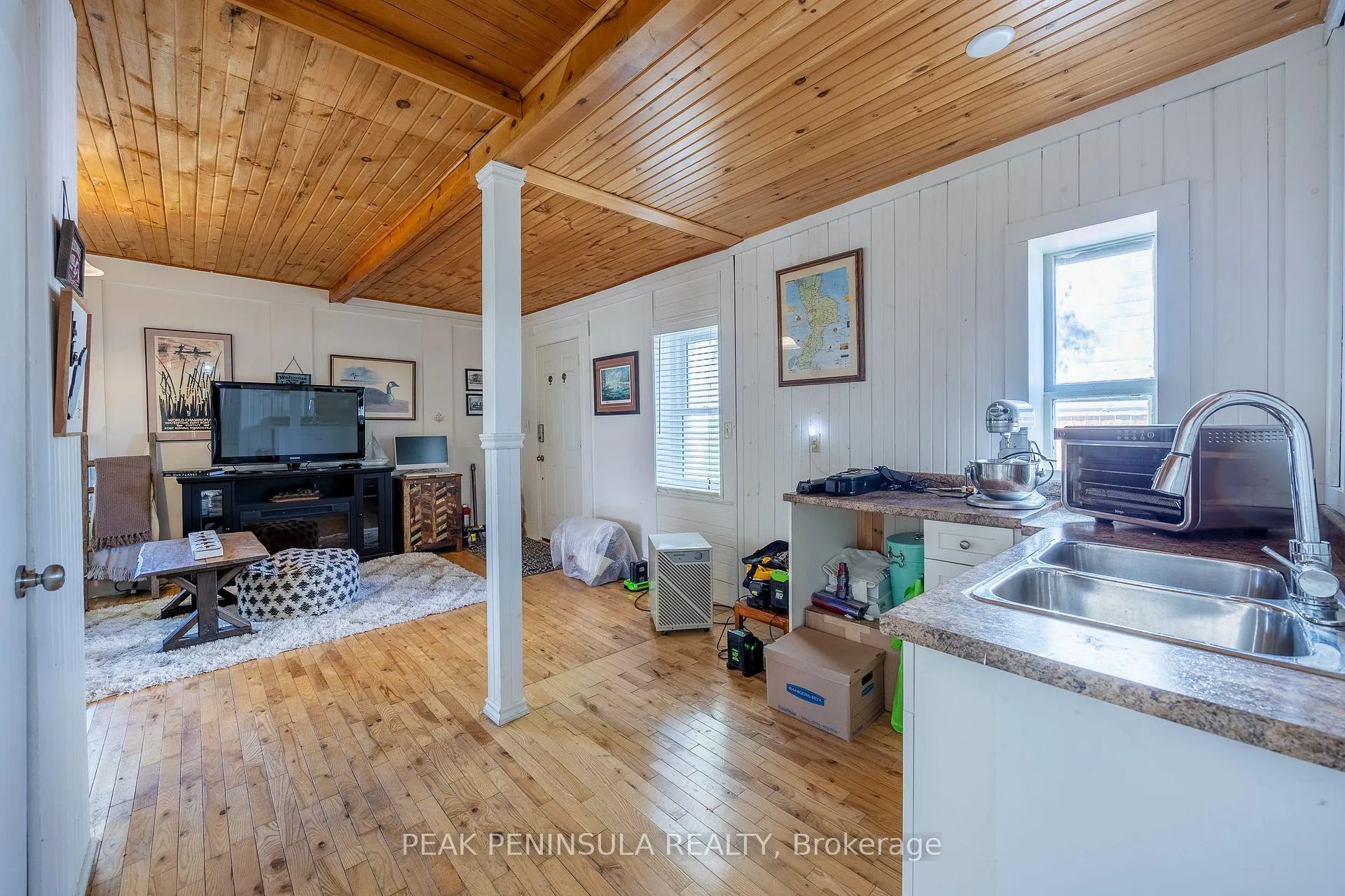 Photo 11 of 1047 Bay Street, Norfolk, Port Rowan — HOMEH