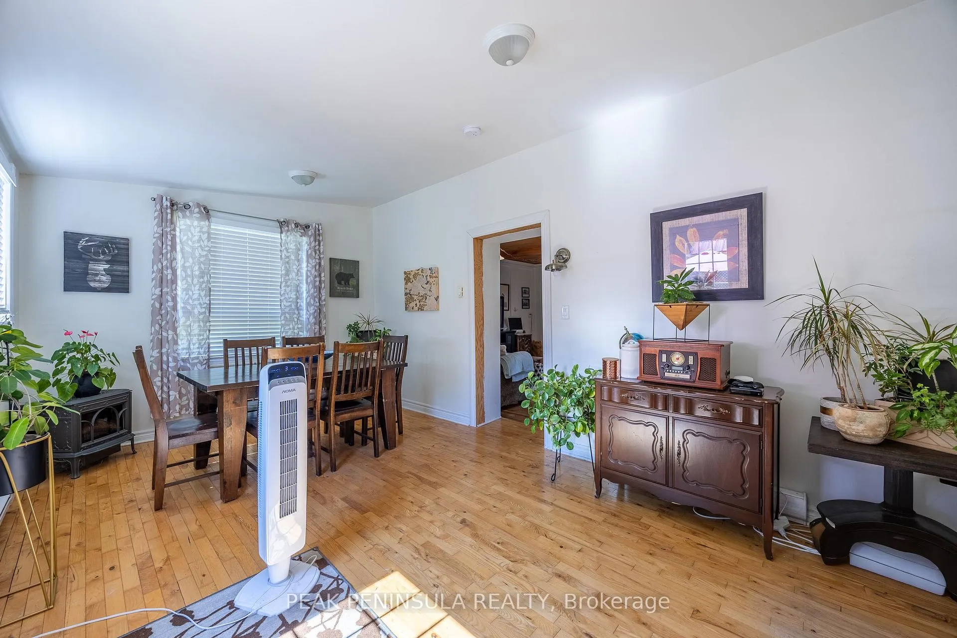 Photo 14 of 1047 Bay Street, Norfolk, Port Rowan — HOMEH