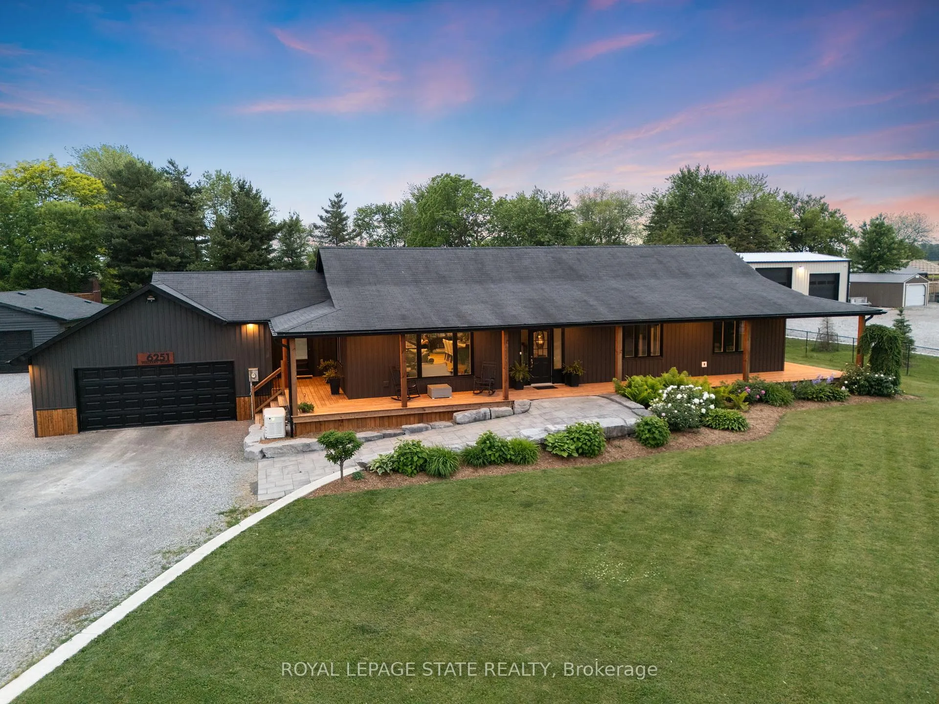 Photo 3 of 6251 Walkers Road, Hamilton, Mount Hope — HOMEH