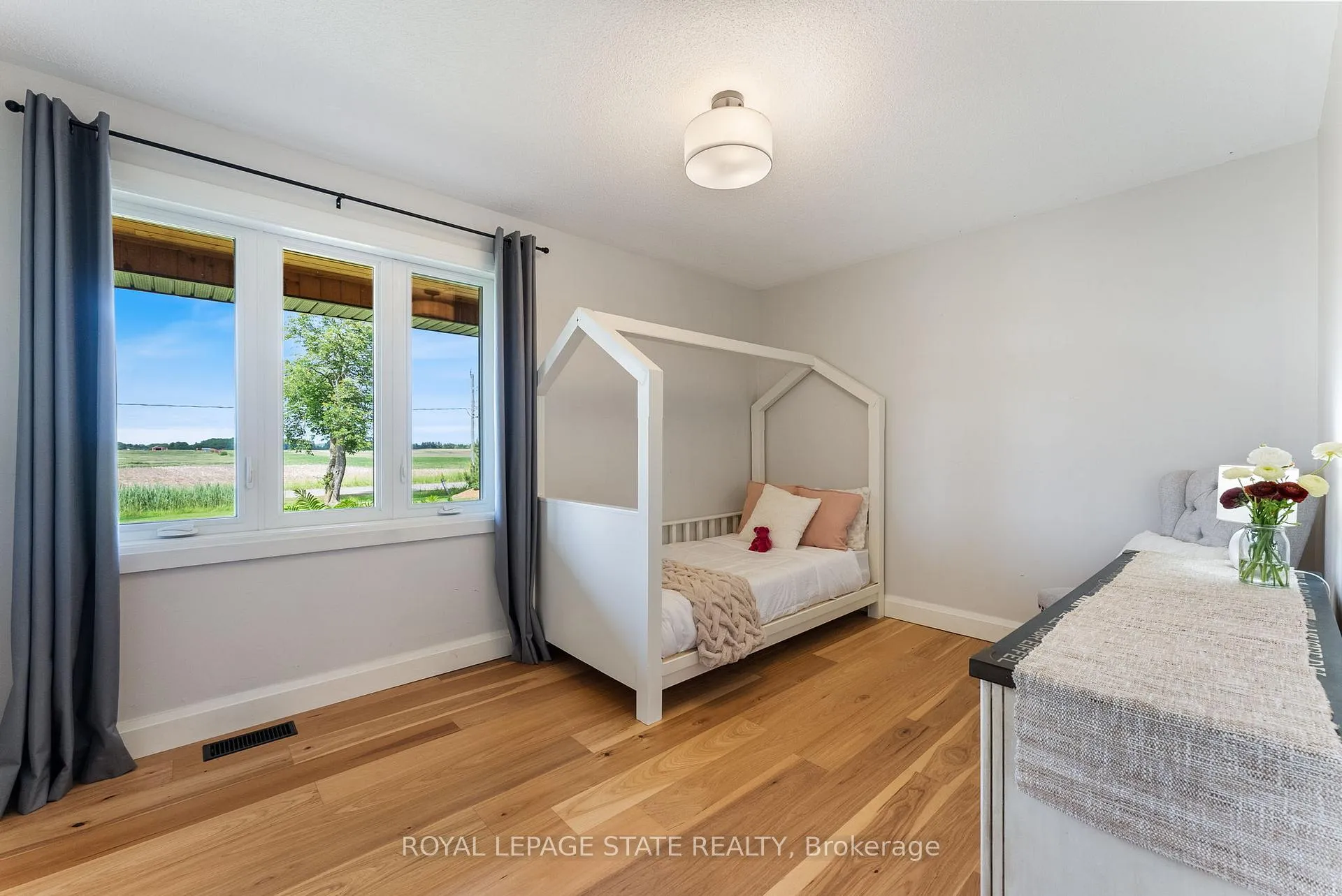 Photo 16 of 6251 Walkers Road, Hamilton, Mount Hope — HOMEH