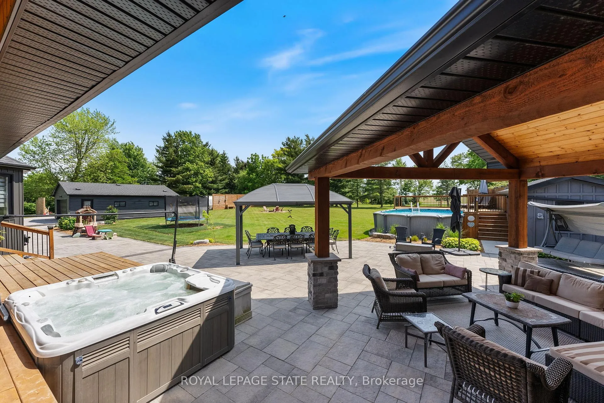 Photo 27 of 6251 Walkers Road, Hamilton, Mount Hope — HOMEH