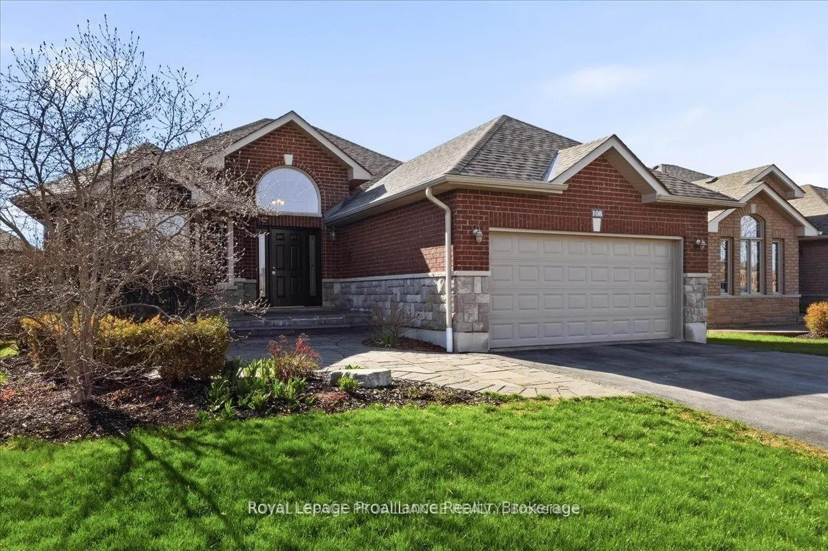 Front of 108 Parkview Heights