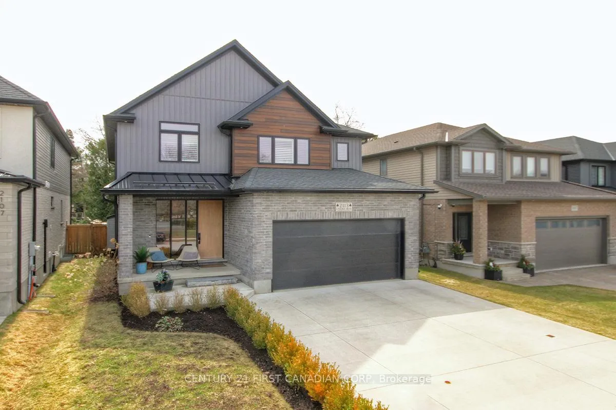 Photo 1 of 2113 Linkway Boulevard, London, South A — HOMEH