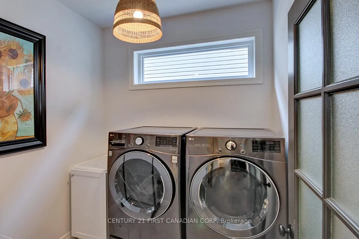 Photo 18 of 2113 Linkway Boulevard, London, South A — HOMEH