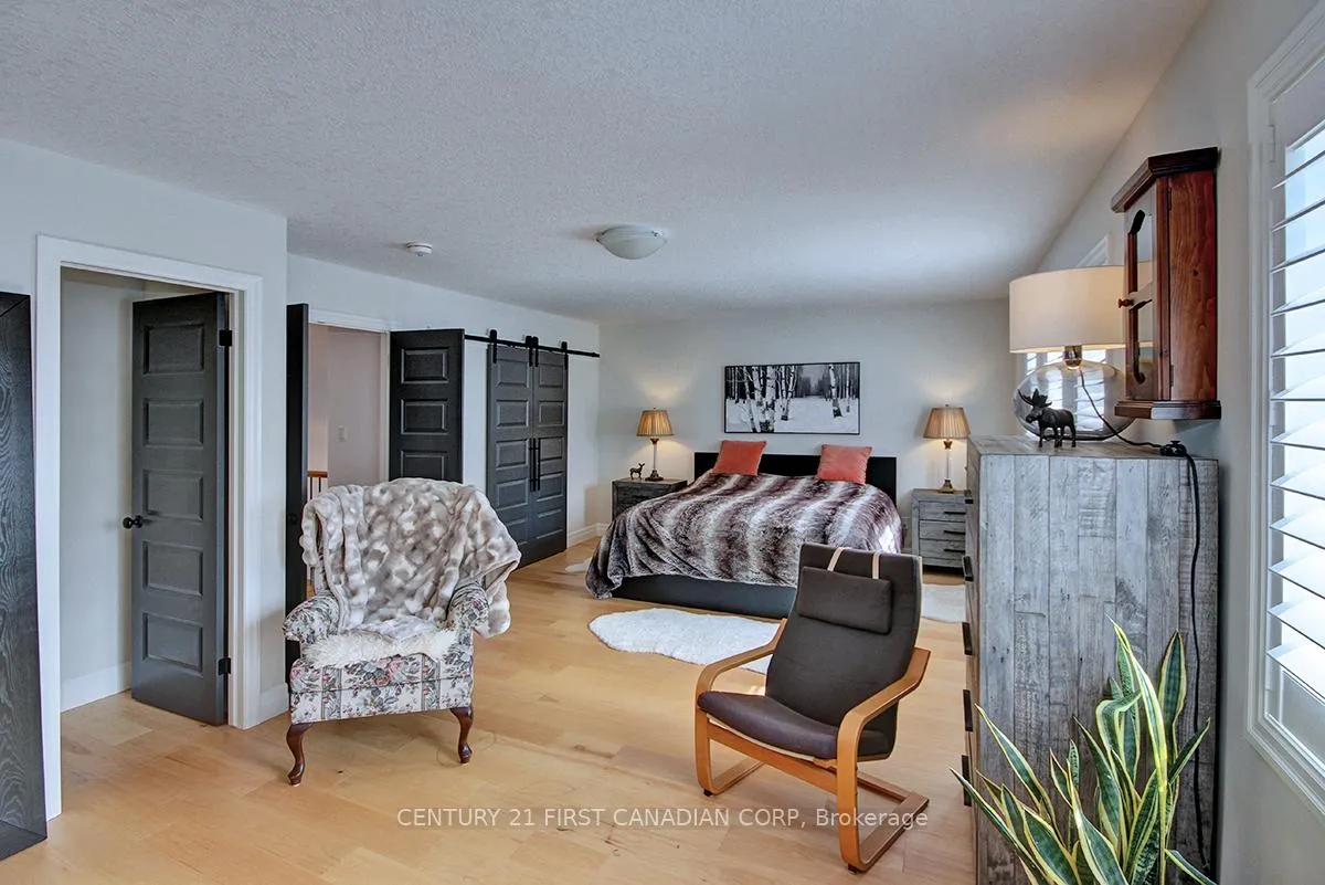 Photo 21 of 2113 Linkway Boulevard, London, South A — HOMEH