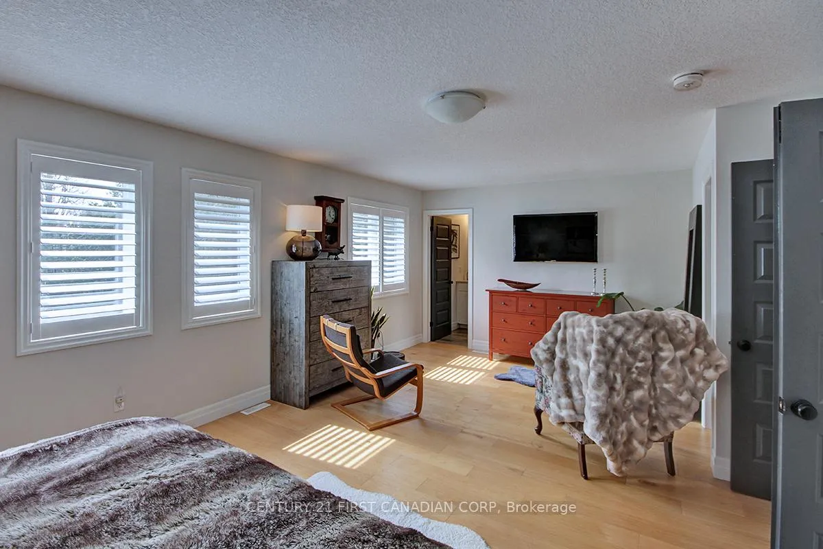 Photo 22 of 2113 Linkway Boulevard, London, South A — HOMEH