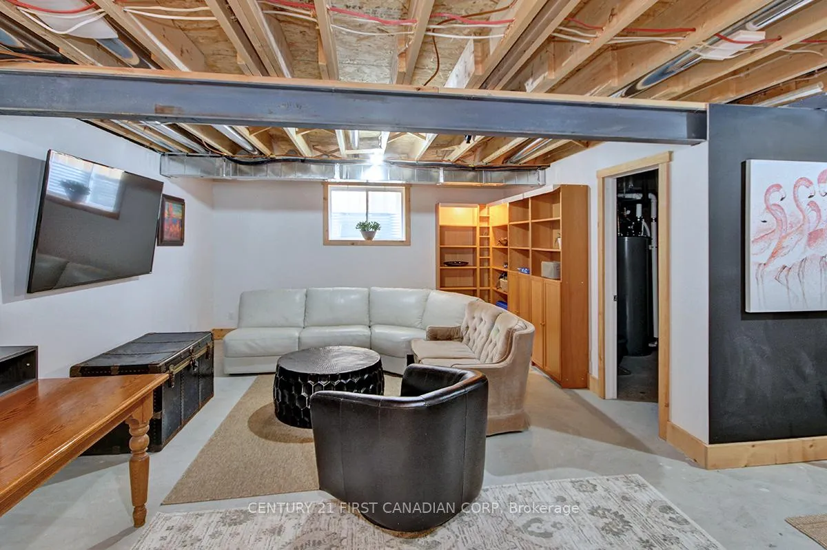 Photo 31 of 2113 Linkway Boulevard, London, South A — HOMEH