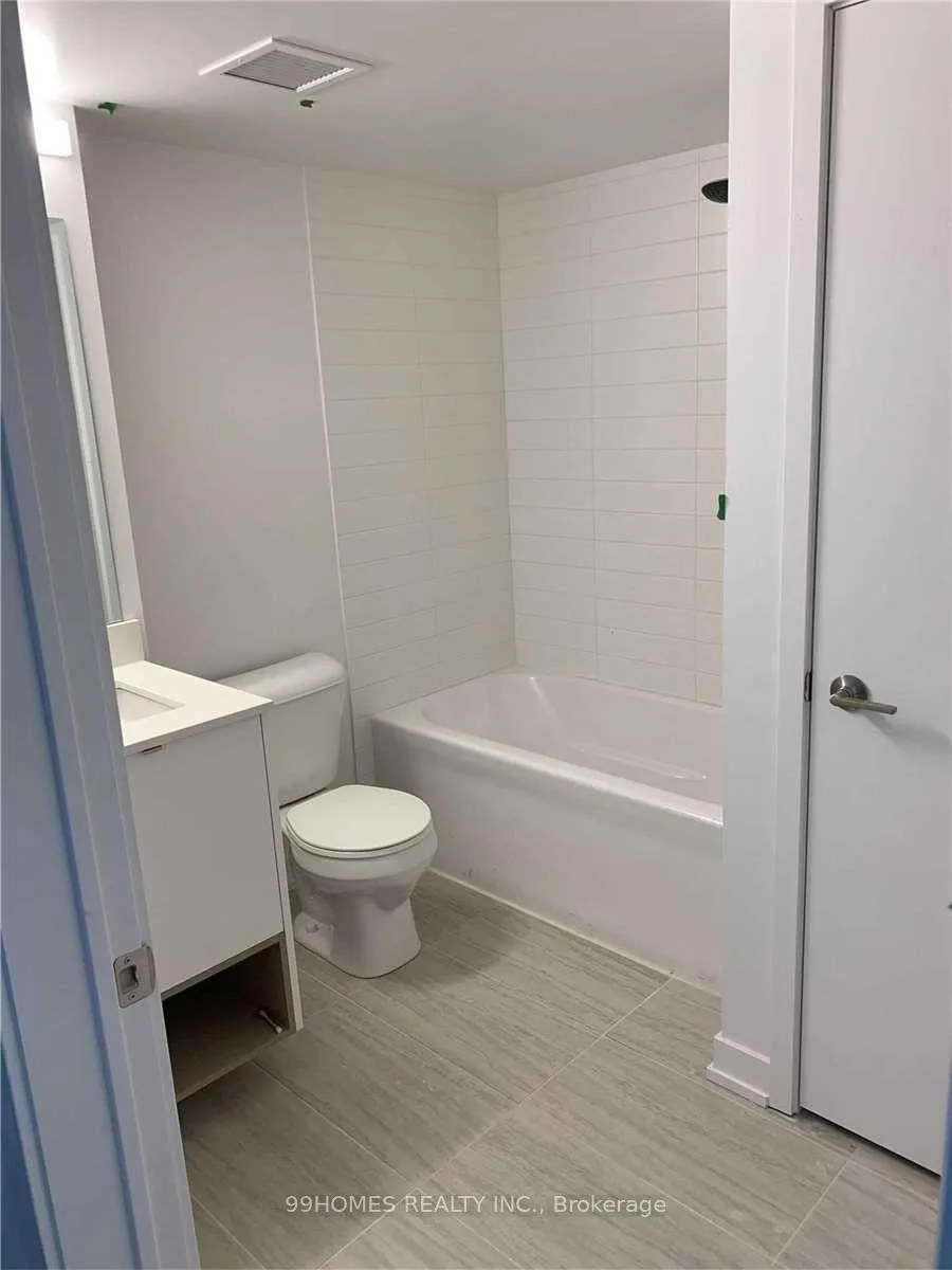 Photo 7 of Unit 41, 1121 Cooke Boulevard, Burlington, LaSalle — HOMEH
