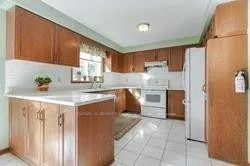 Photo 5 of 35 Kingsplate Crescent, Etobicoke, West Humber-Clairville — HOMEH